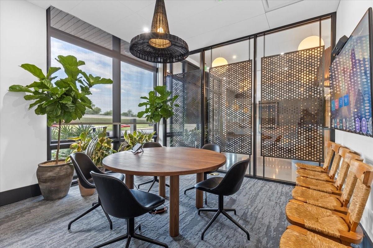 84 East Ave # 3806, Austin, TX 78701