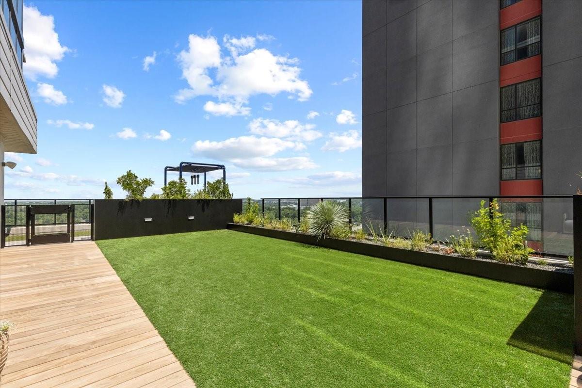 84 East Ave # 3806, Austin, TX 78701