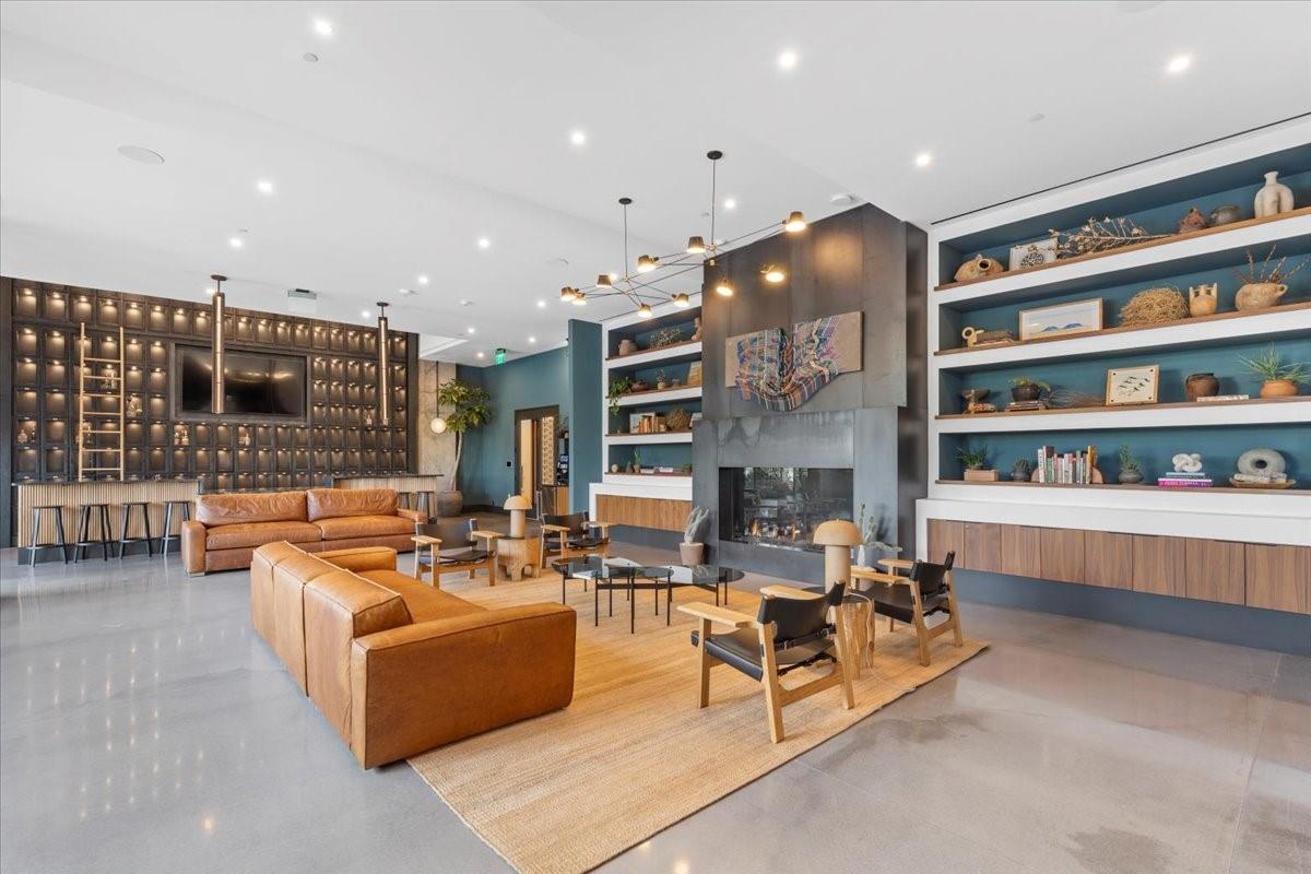 84 East Ave # 3806, Austin, TX 78701