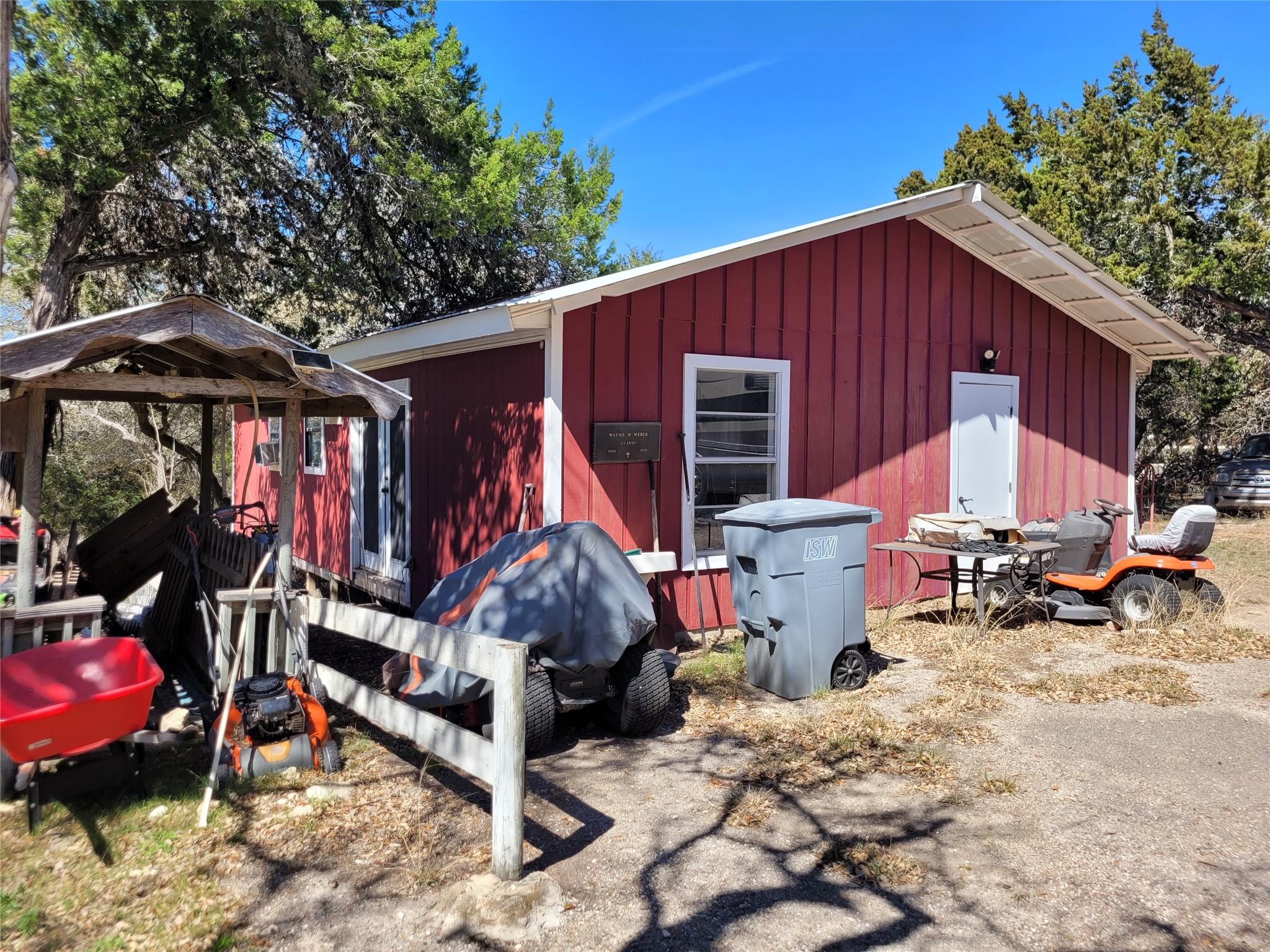 702 Cottonwood Creek Rd, Dripping Springs, TX 78620