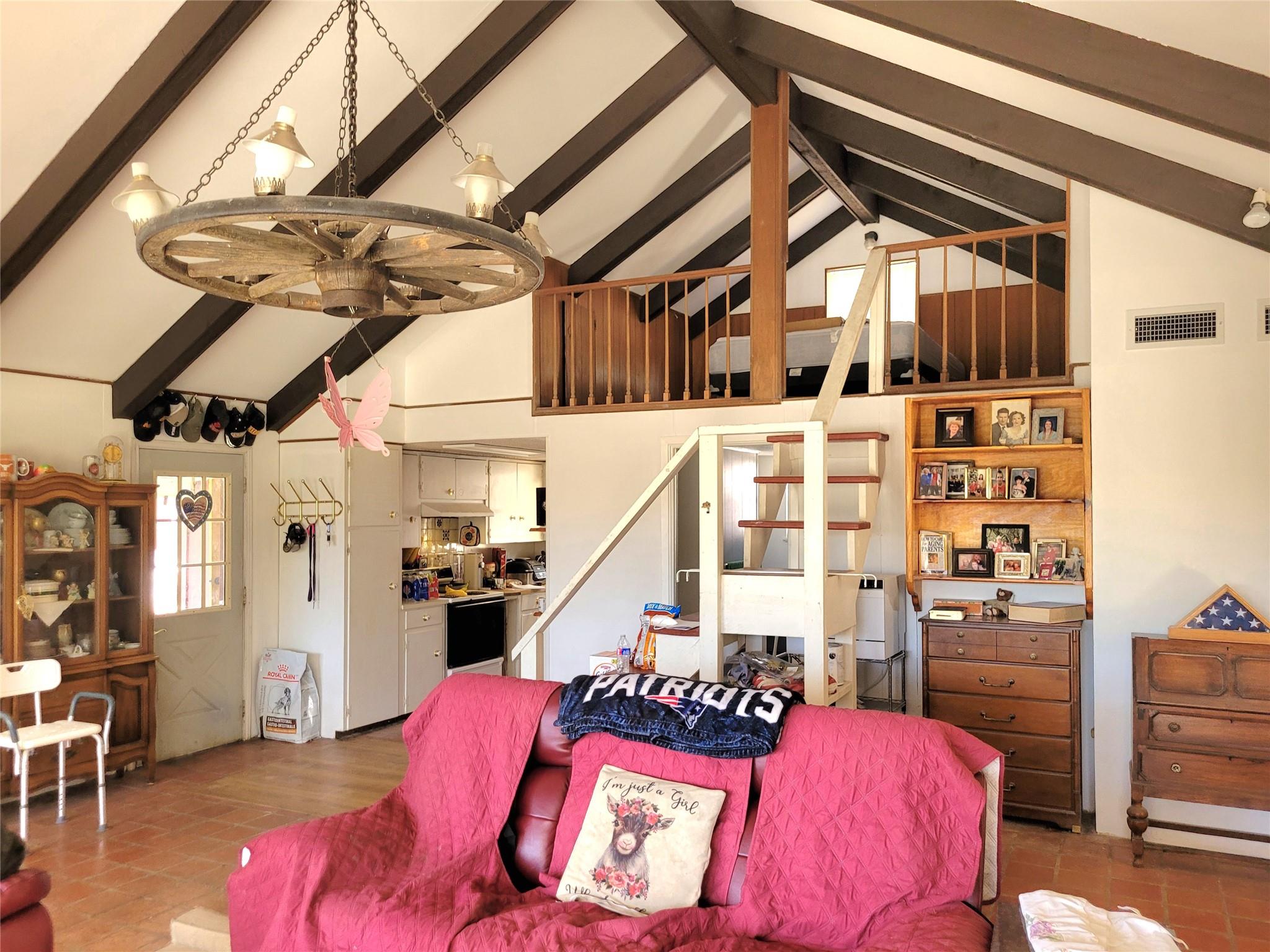 702 Cottonwood Creek Rd, Dripping Springs, TX 78620