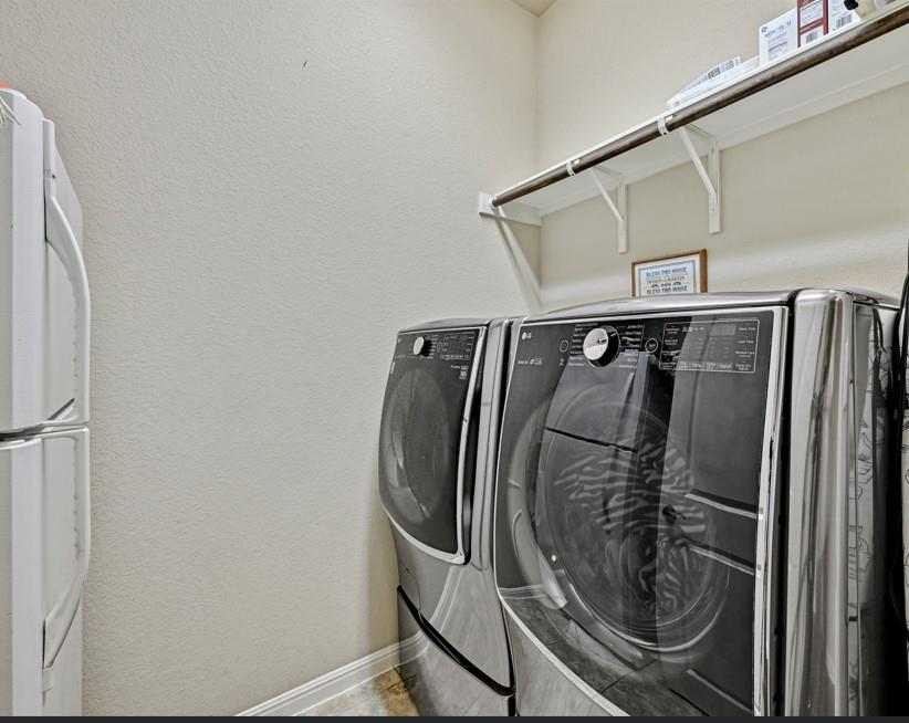 1812 Cantina Sky Dr, Leander, TX 78641