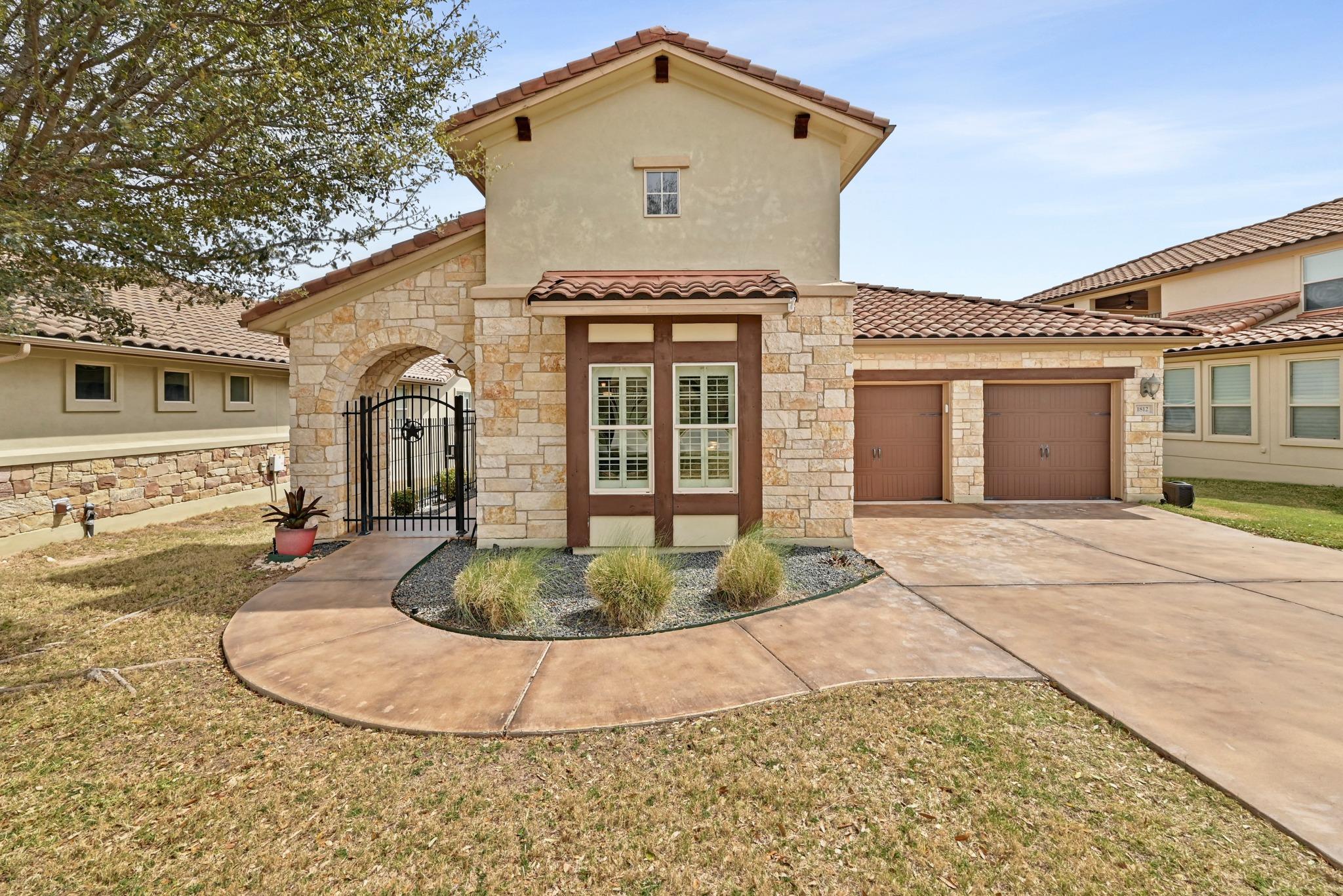 1812 Cantina Sky Dr, Leander, TX 78641