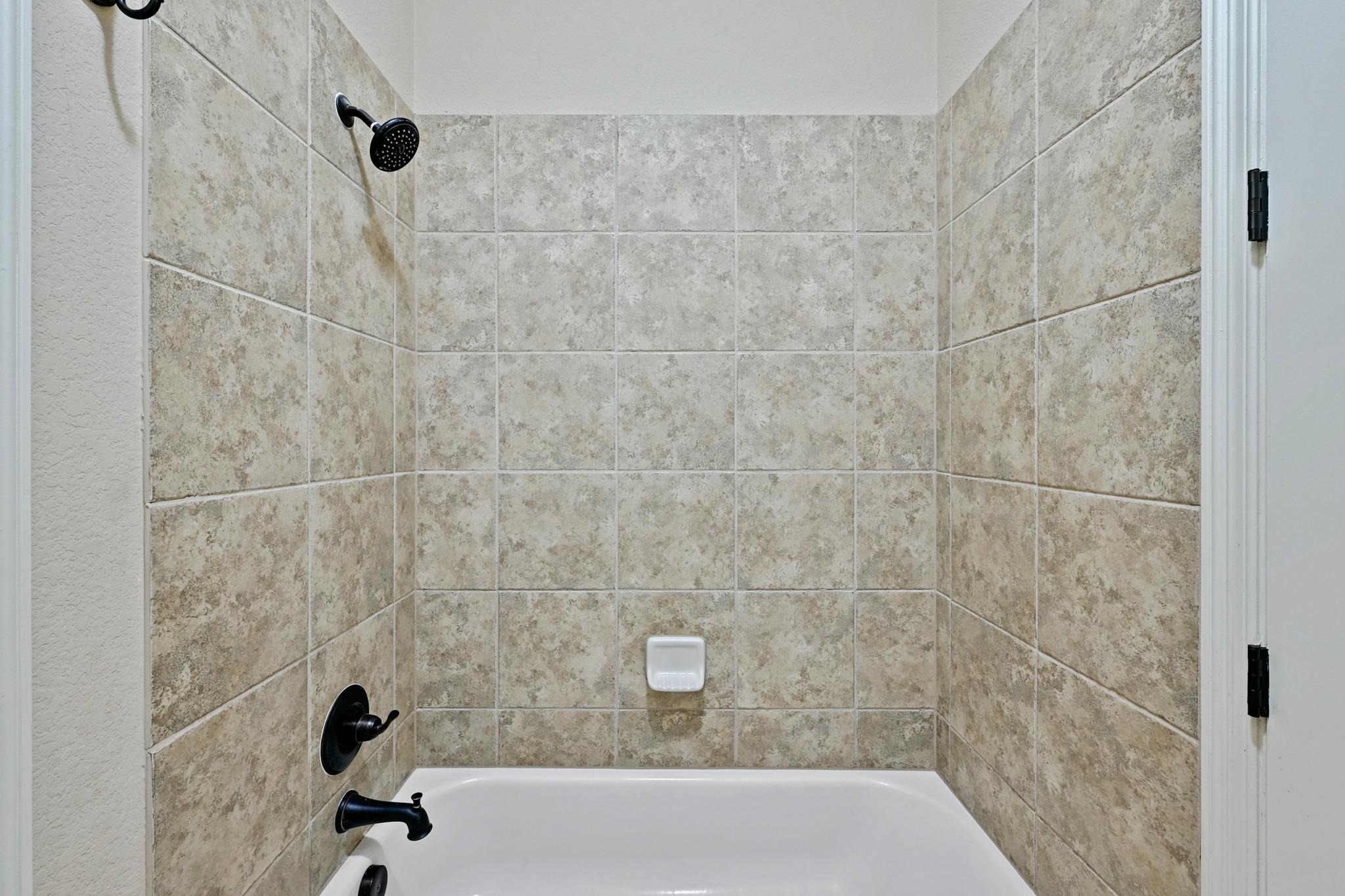 1812 Cantina Sky Dr, Leander, TX 78641