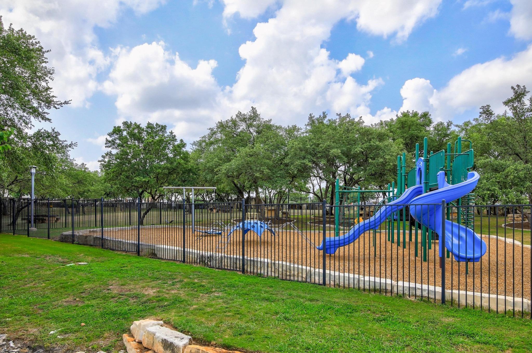 1812 Cantina Sky Dr, Leander, TX 78641