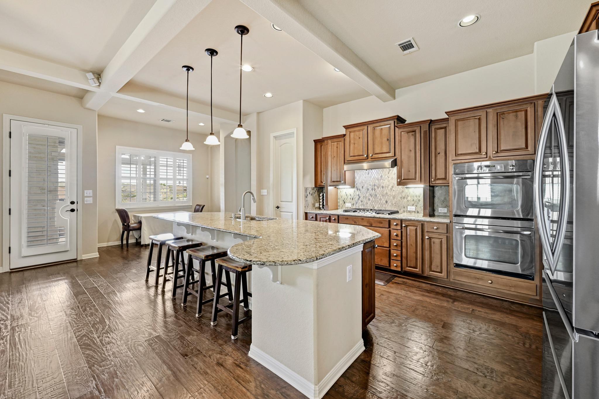 1812 Cantina Sky Dr, Leander, TX 78641