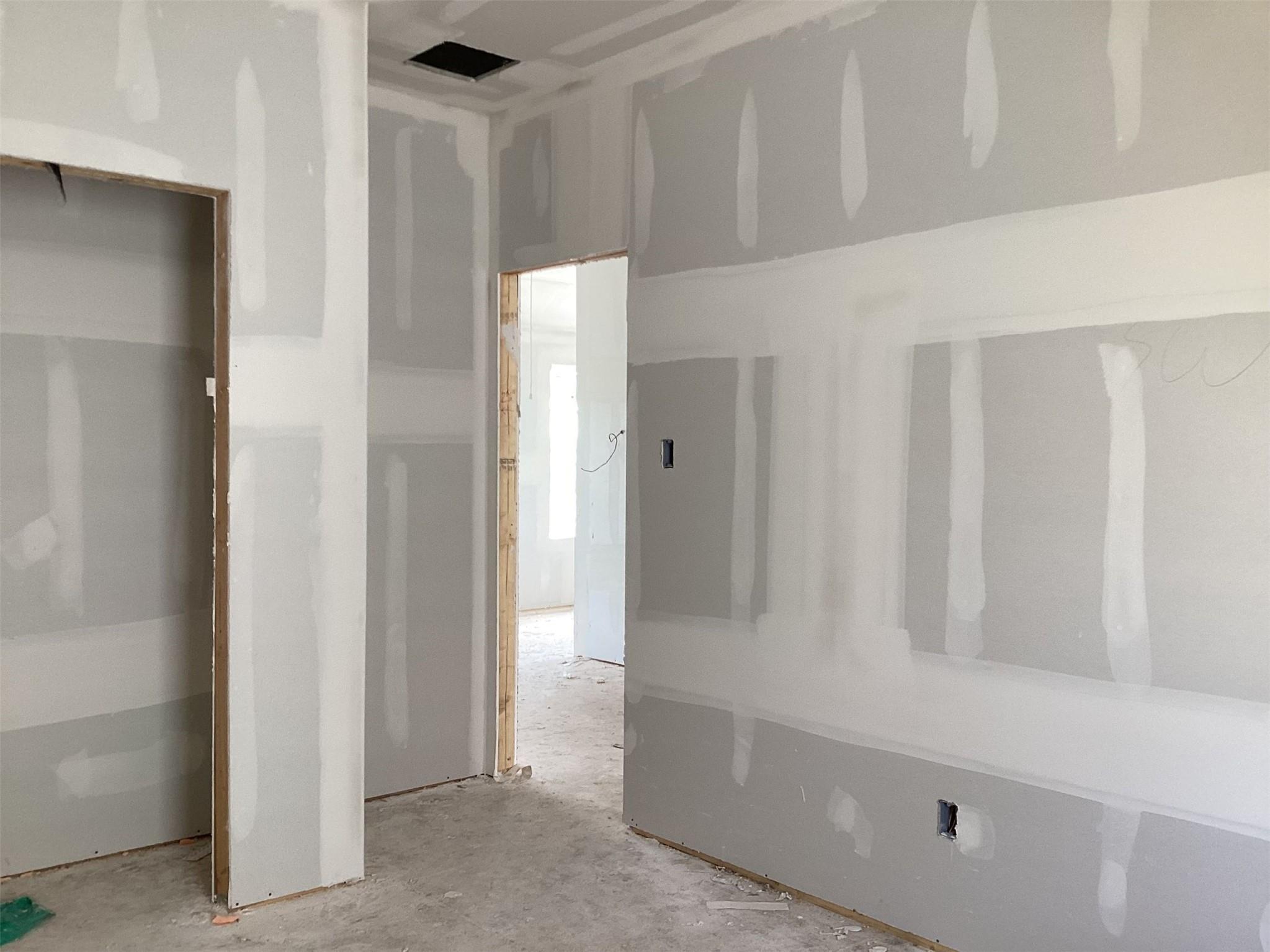 145 Clover Bnd, Liberty Hill, TX 78642