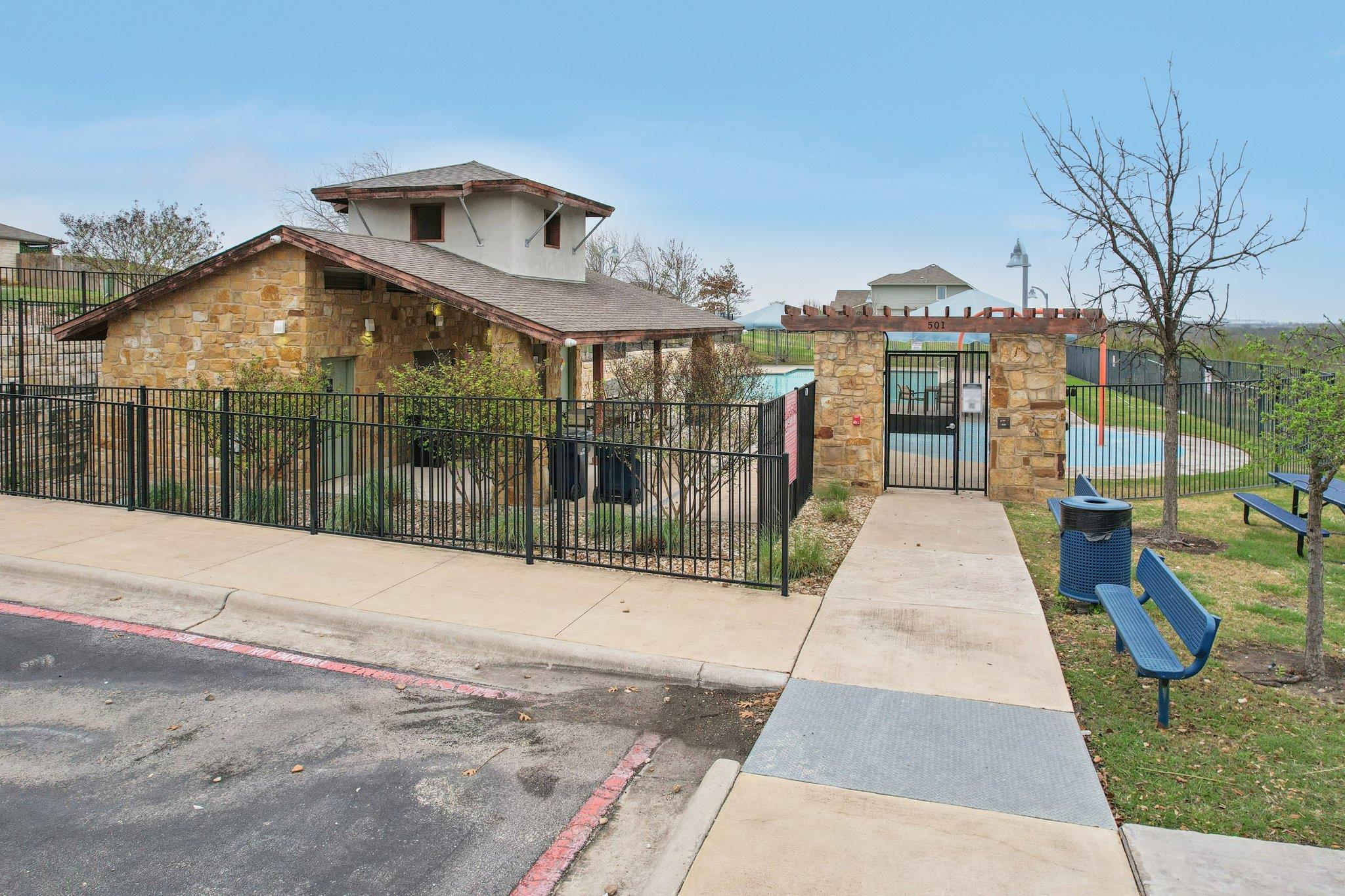 130 Killian Loop, Hutto, TX 78634