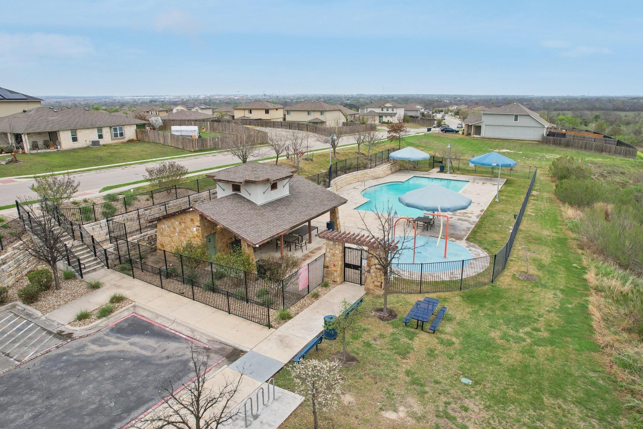 130 Killian Loop, Hutto, TX 78634