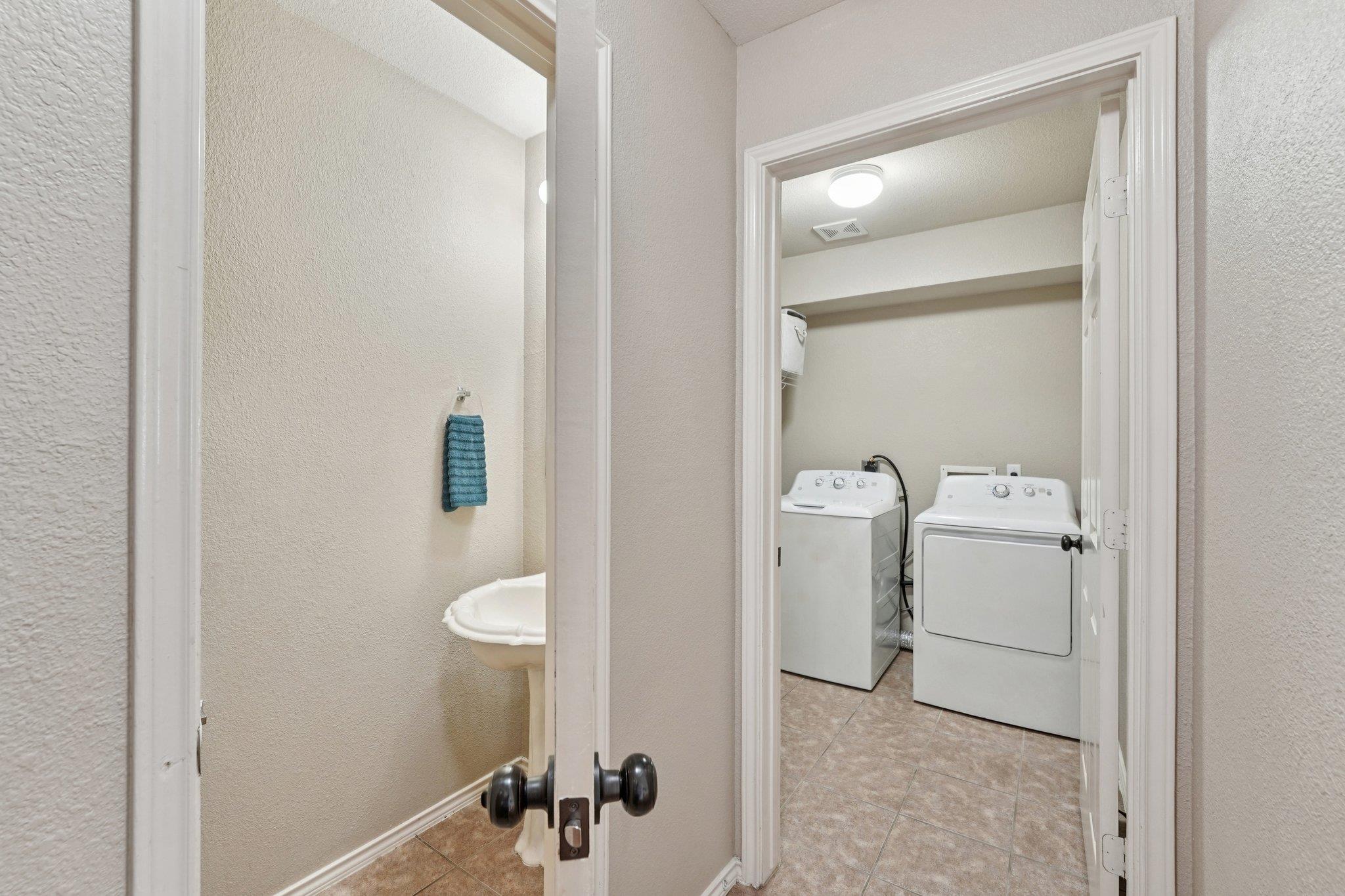 130 Killian Loop, Hutto, TX 78634