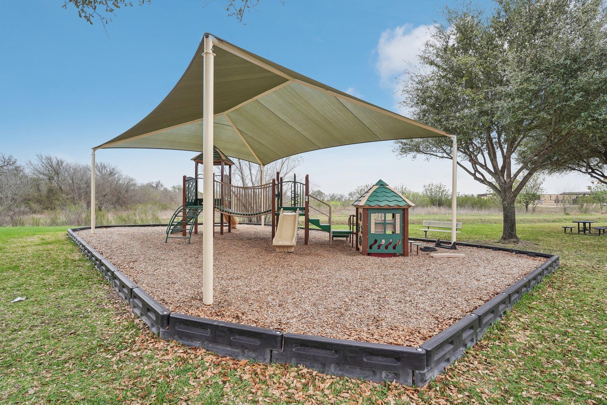 130 Killian Loop, Hutto, TX 78634