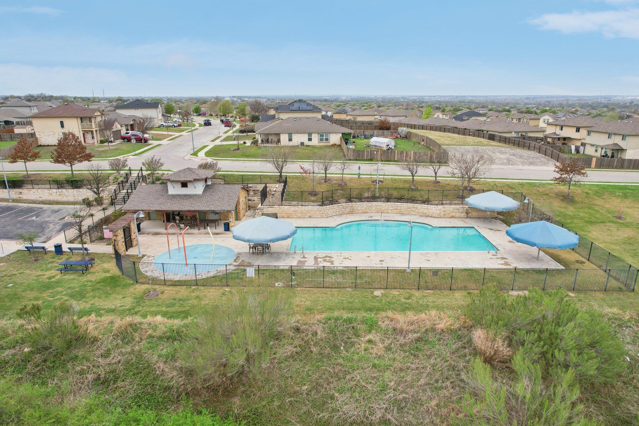 130 Killian Loop, Hutto, TX 78634