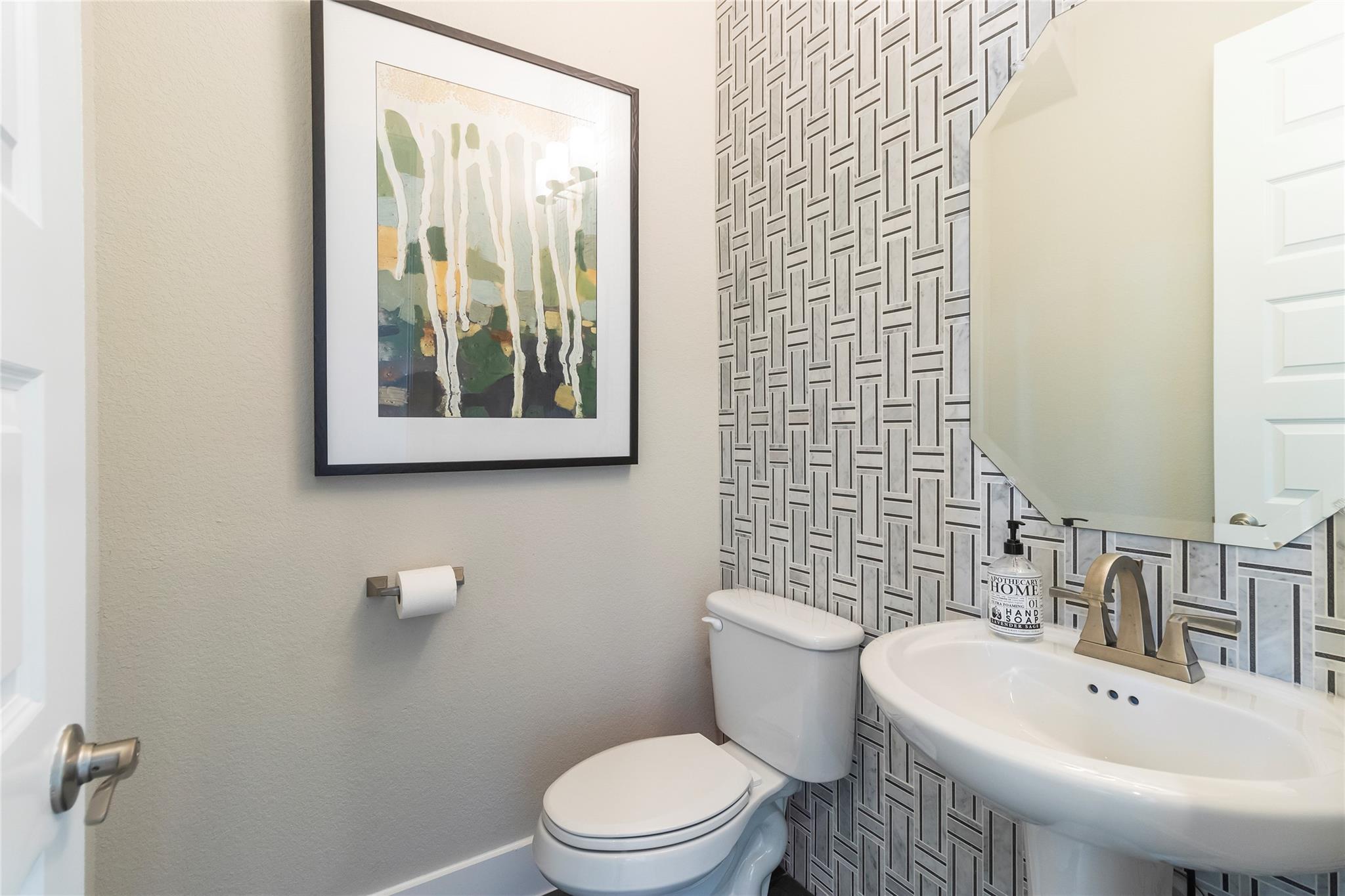 605 Crescent View Dr, Georgetown, TX 78628