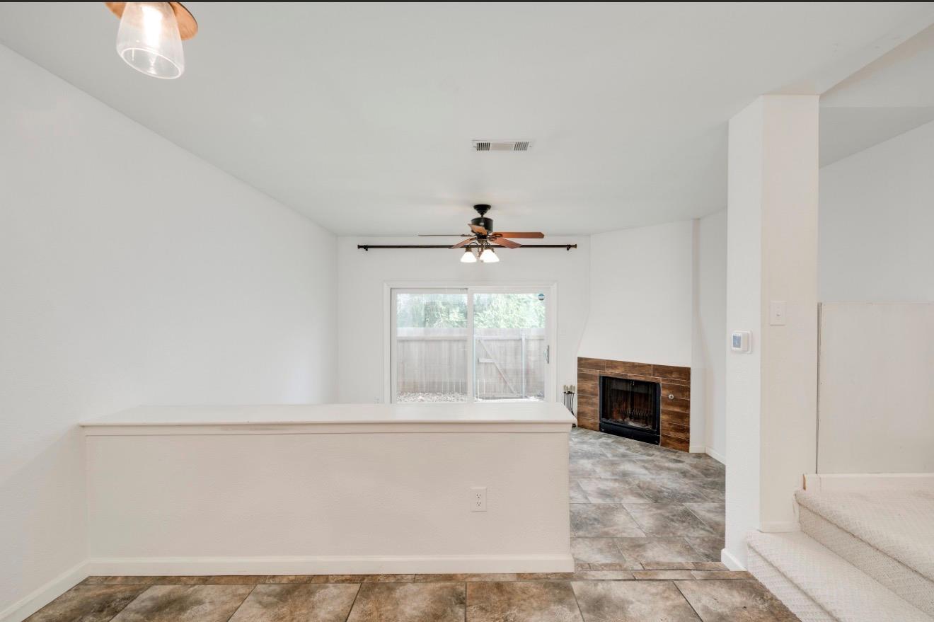 11821 Bittern Holw # 34, Austin, TX 78758