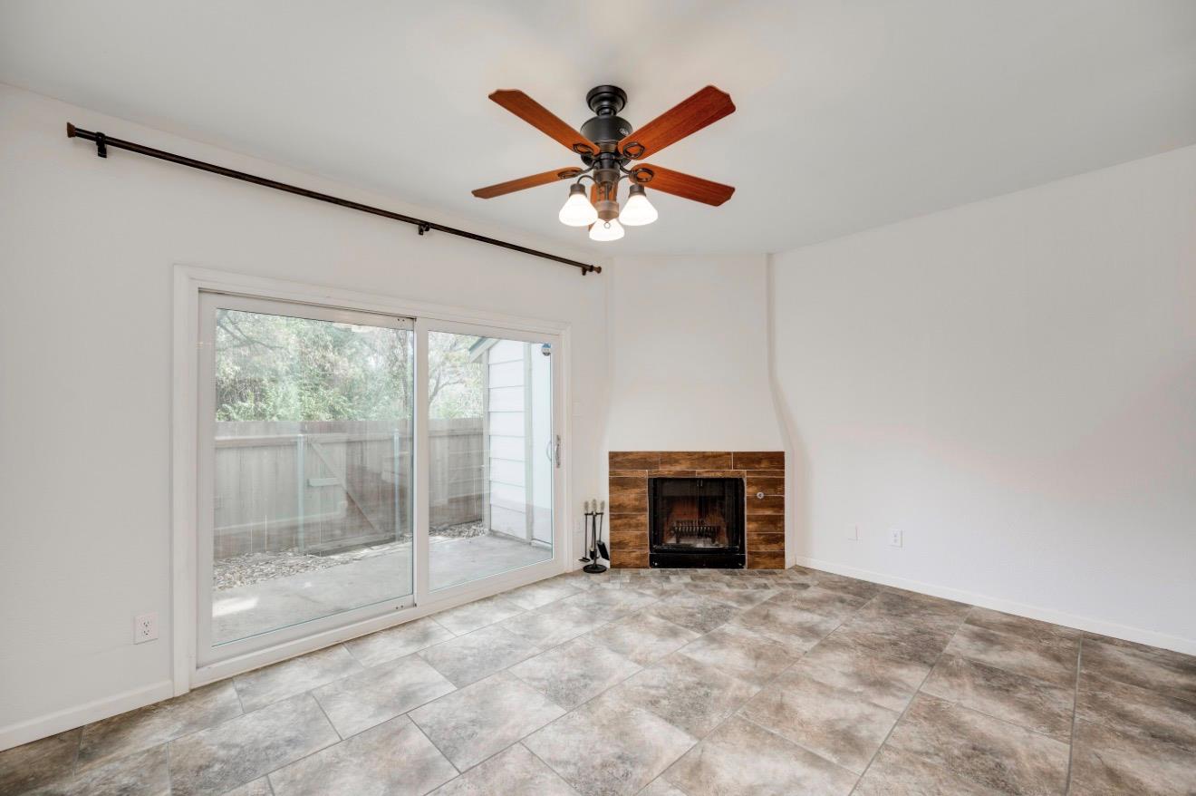 11821 Bittern Holw # 34, Austin, TX 78758