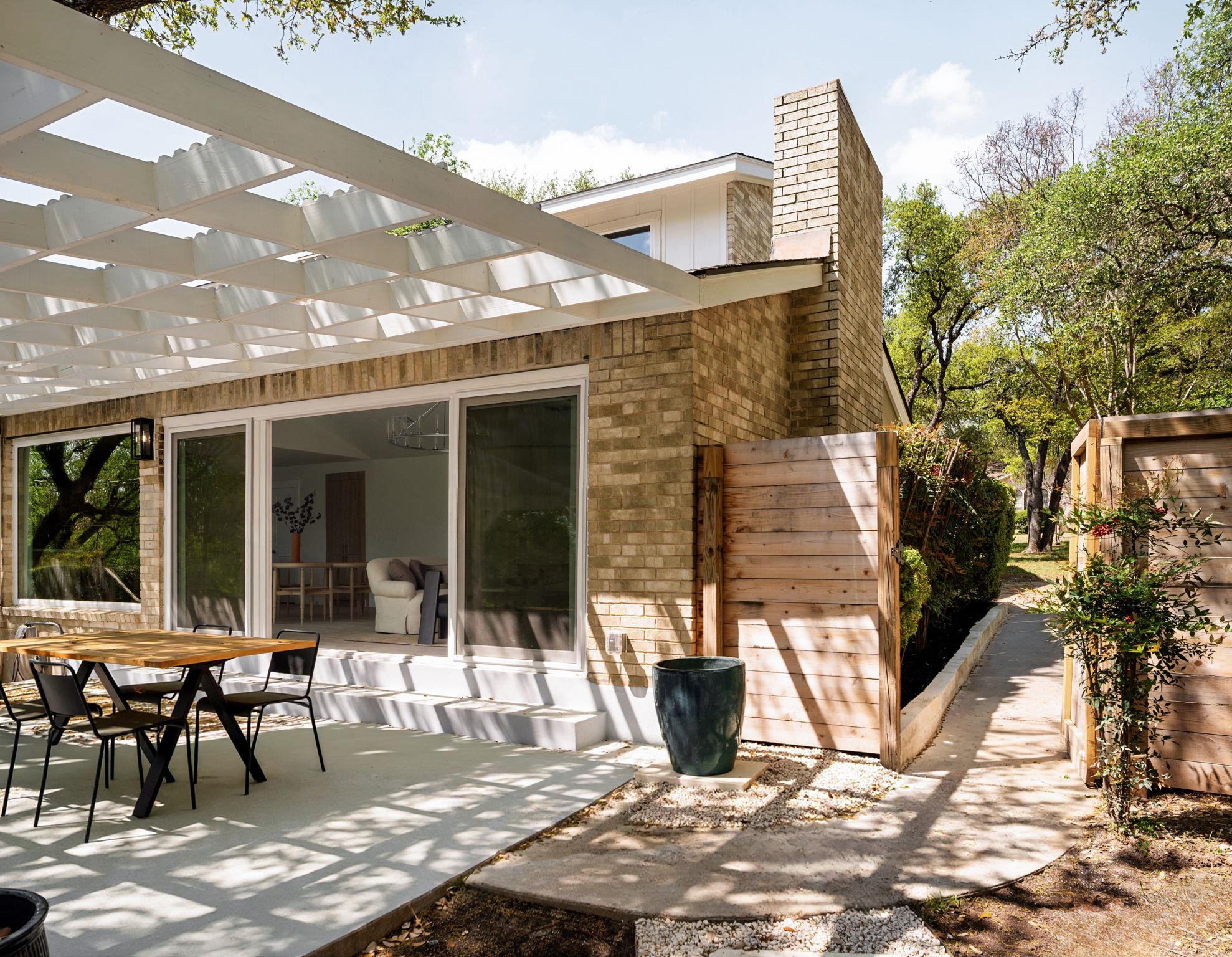 9305 Springwood Dr, Austin, TX 78750