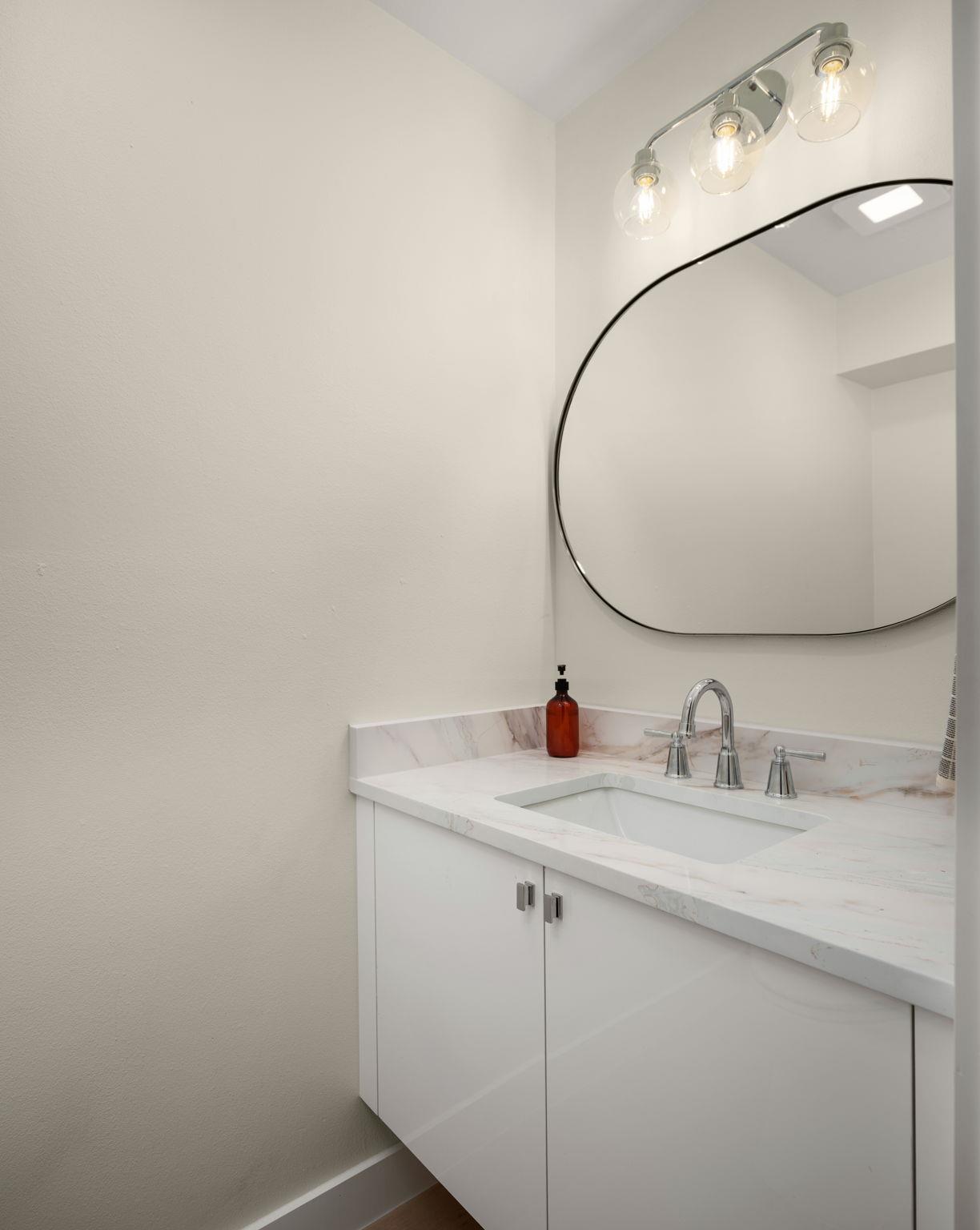 9305 Springwood Dr, Austin, TX 78750