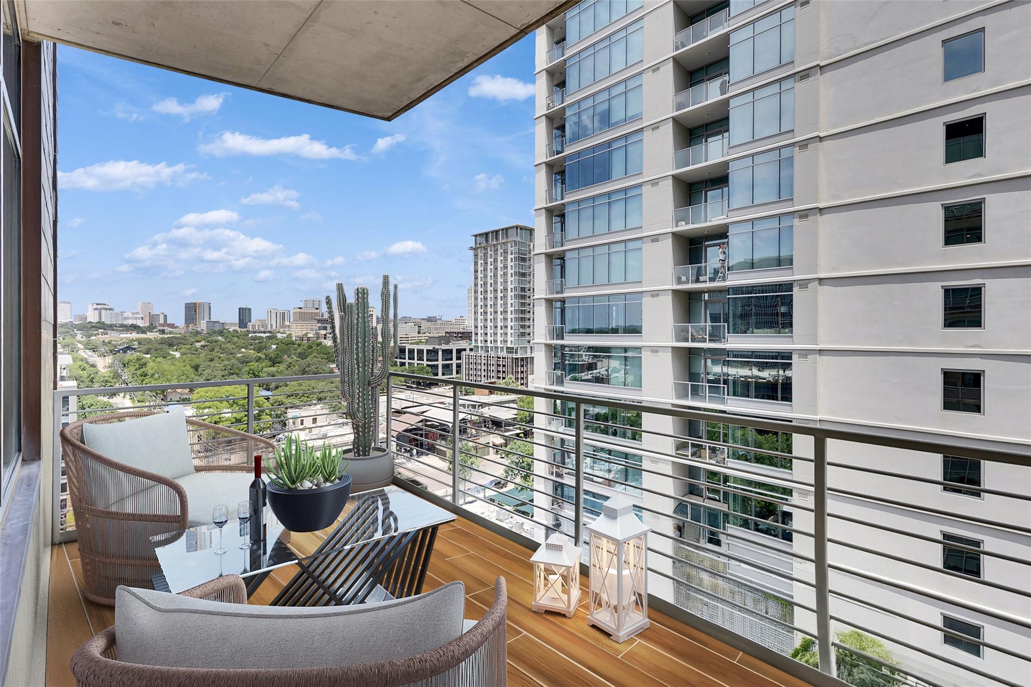 800 W 5th St # 1008, Austin, TX 78703