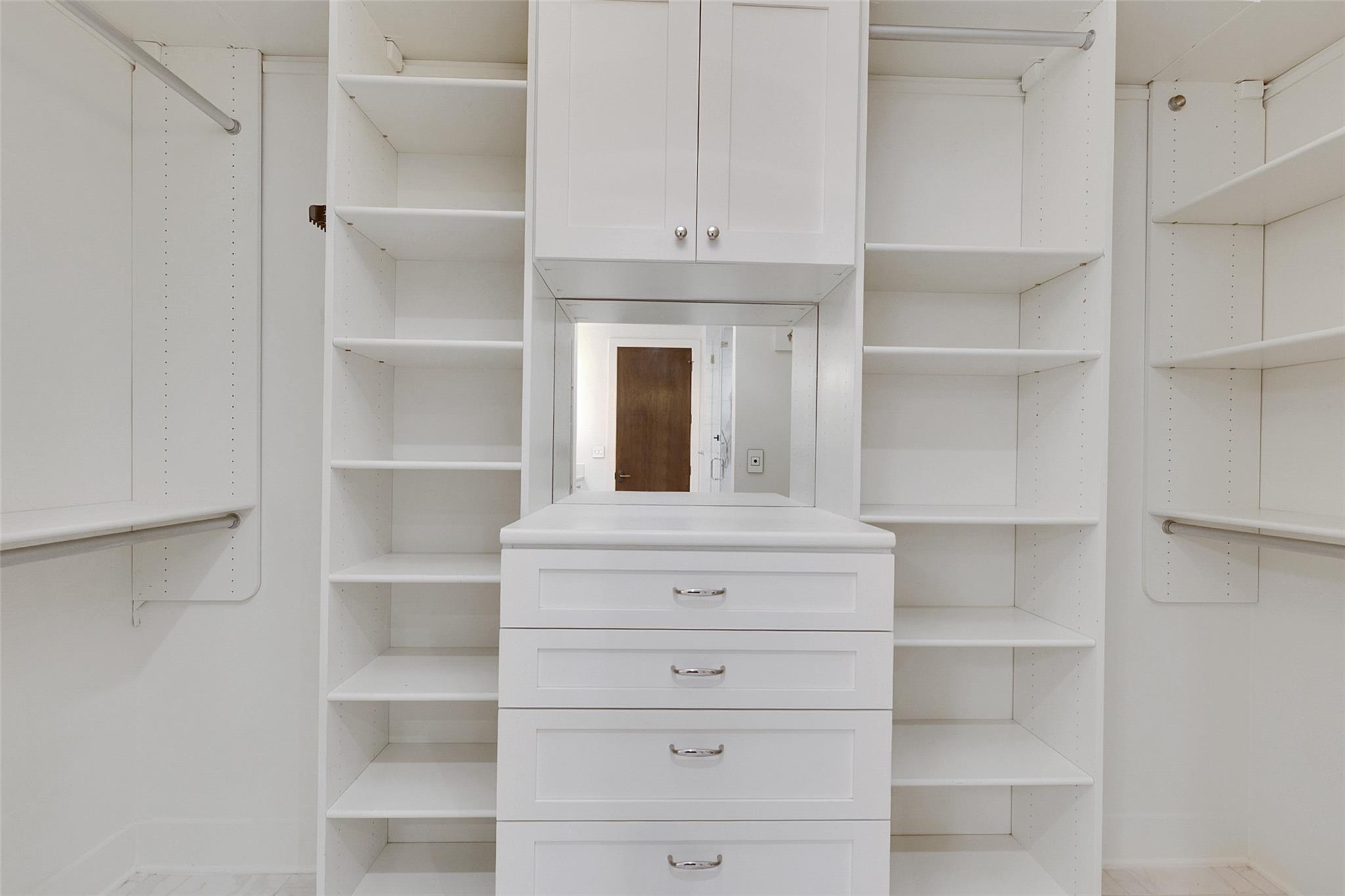 800 W 5th St # 1008, Austin, TX 78703