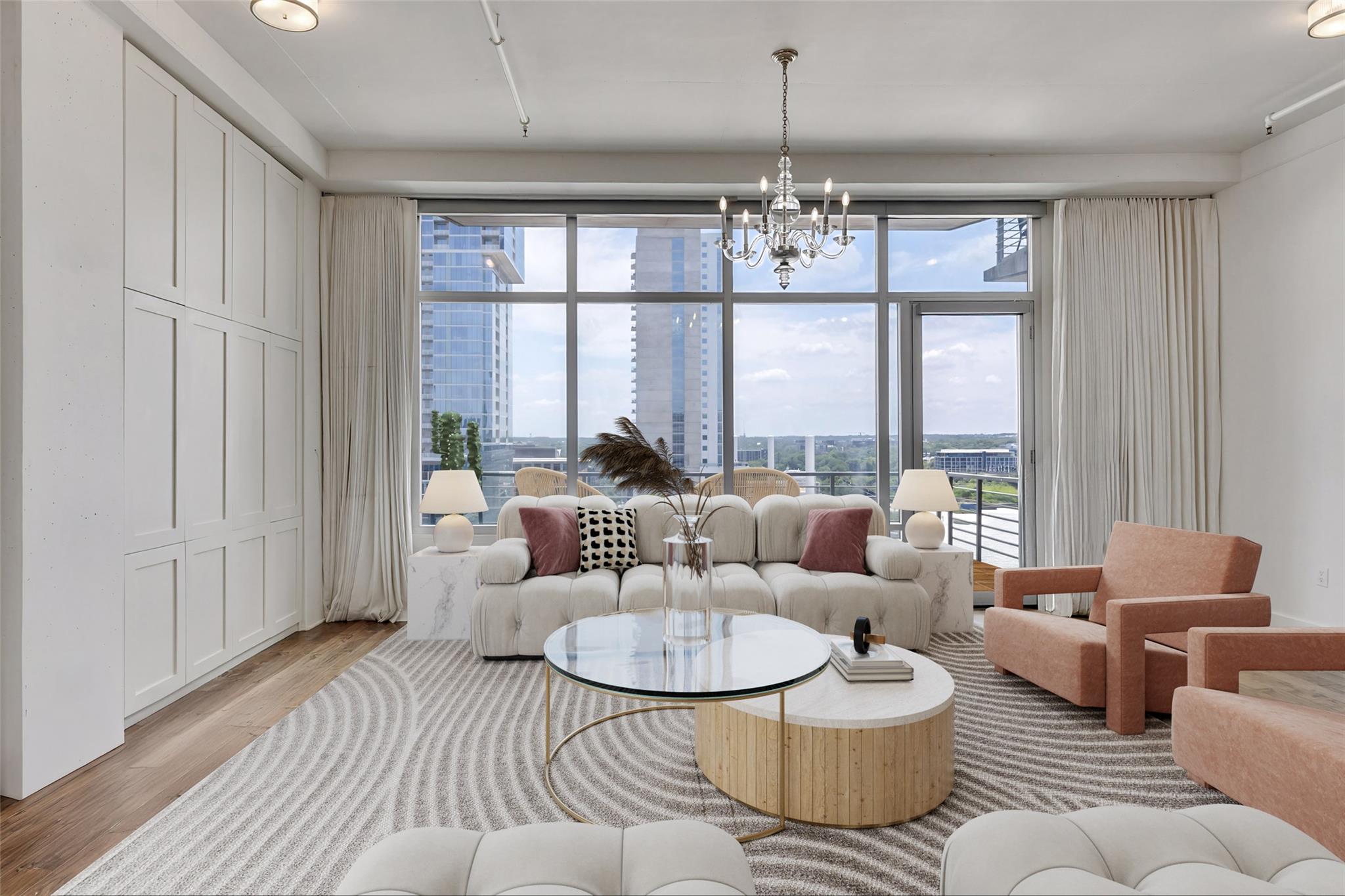 800 W 5th St # 1008, Austin, TX 78703