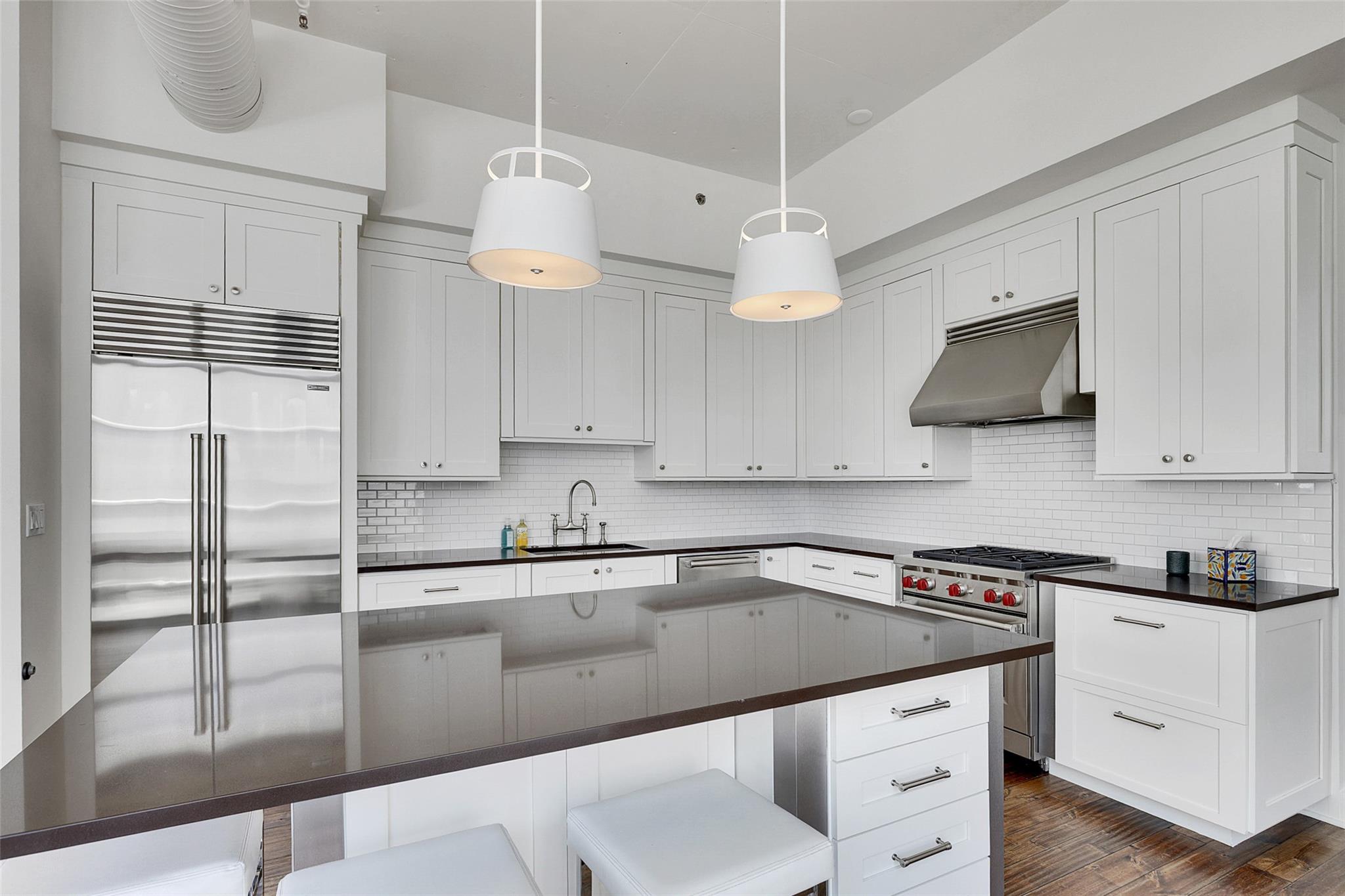 800 W 5th St # 1008, Austin, TX 78703