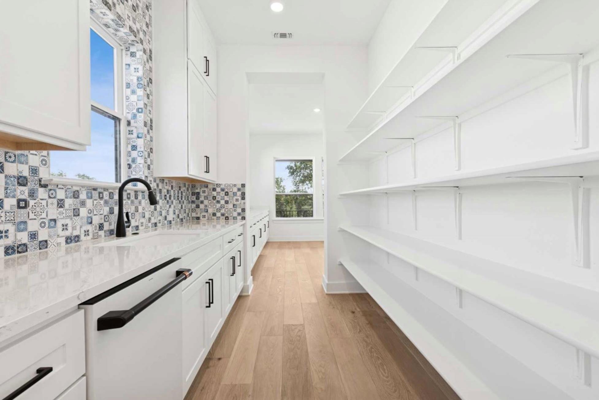 439 Vail River Rd, Dripping Springs, TX 78620