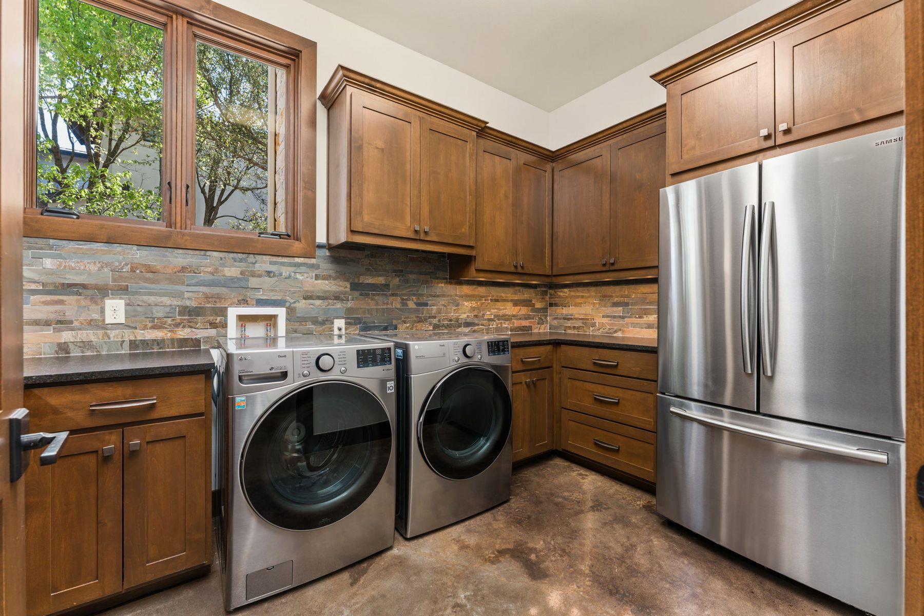 7724 Lynchburg Dr, Austin, TX 78738