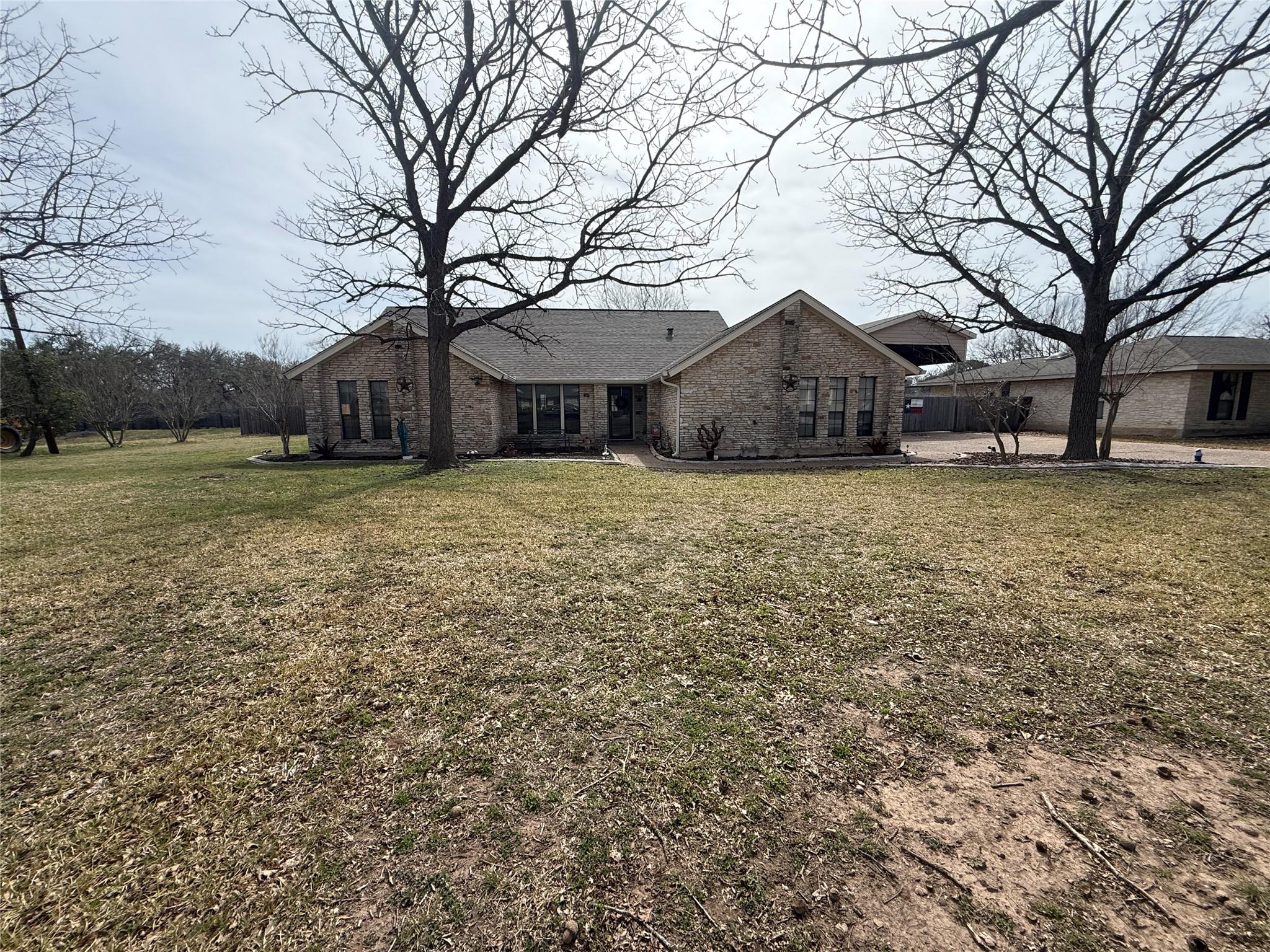 211 LONGSPUR Dr, Buda, TX 78610