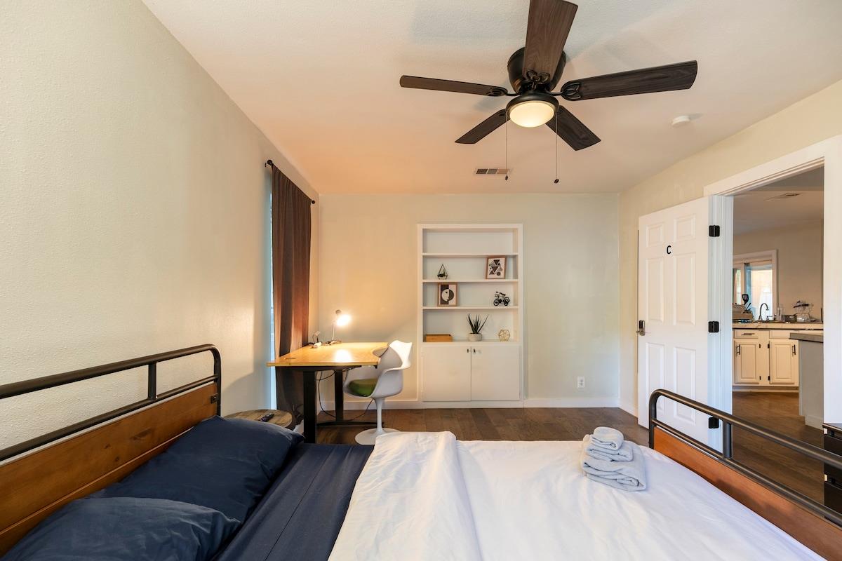 1707 Deerfield Dr, Austin, TX 78741