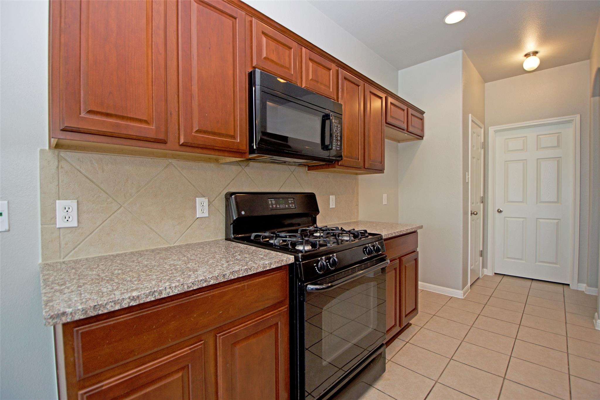 6800 Cromarty Ln, Austin, TX 78754