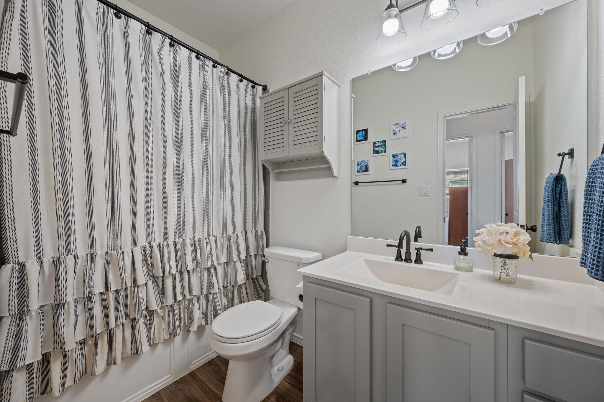 705 Mallow Rd, Leander, TX 78641