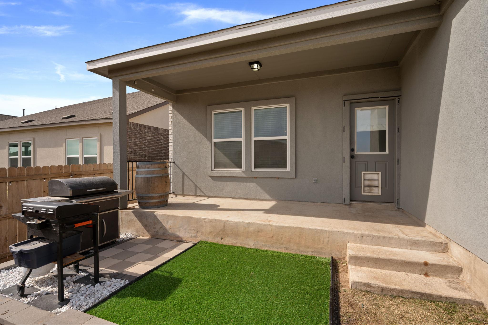 705 Mallow Rd, Leander, TX 78641