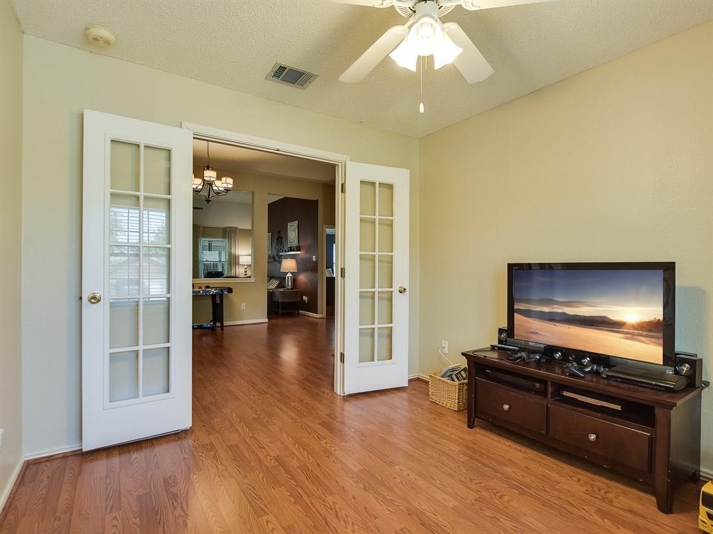 1016 Mohican St, Round Rock, TX 78665