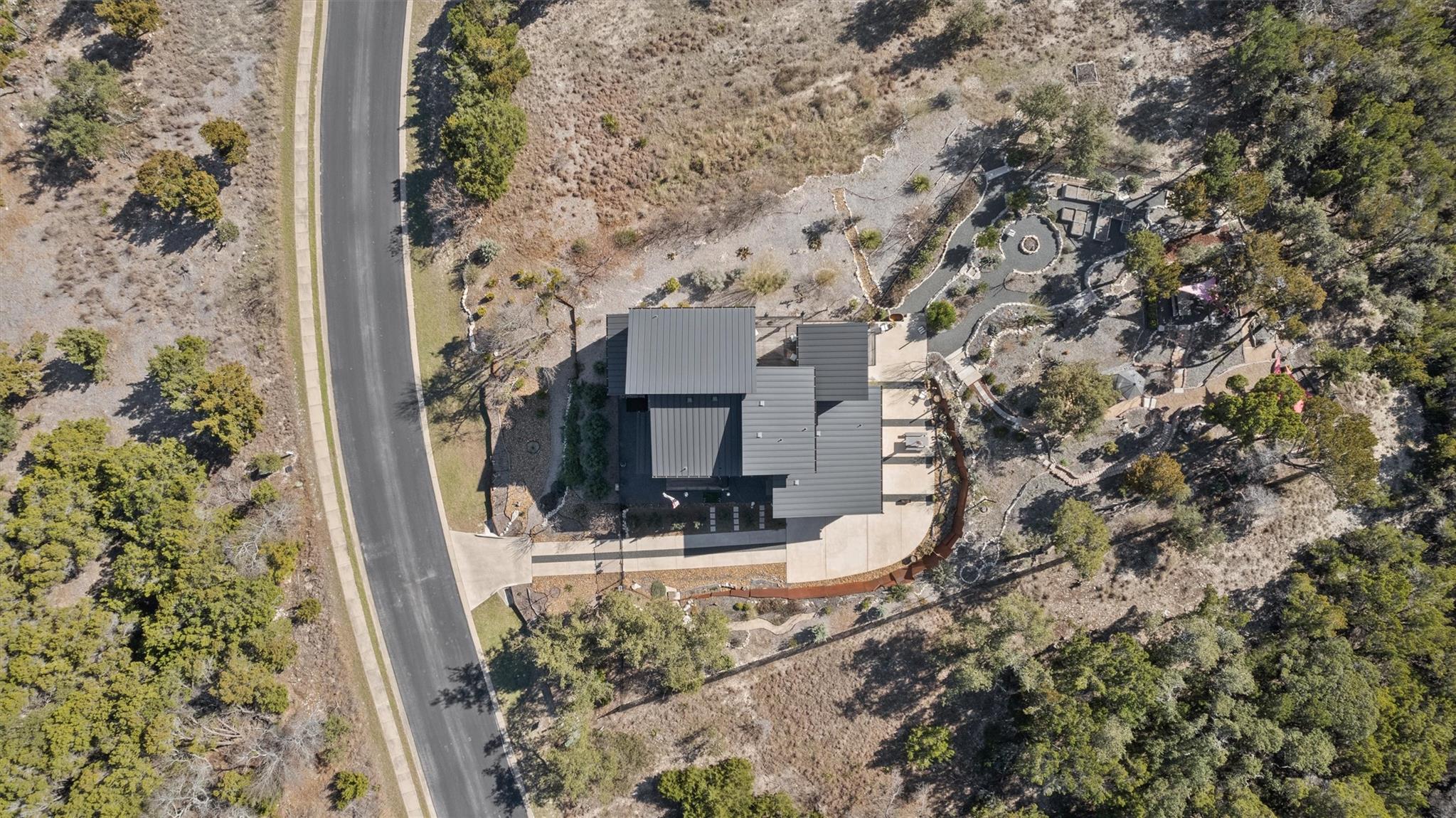 8600 Kelly Cv N, Jonestown, TX 78645