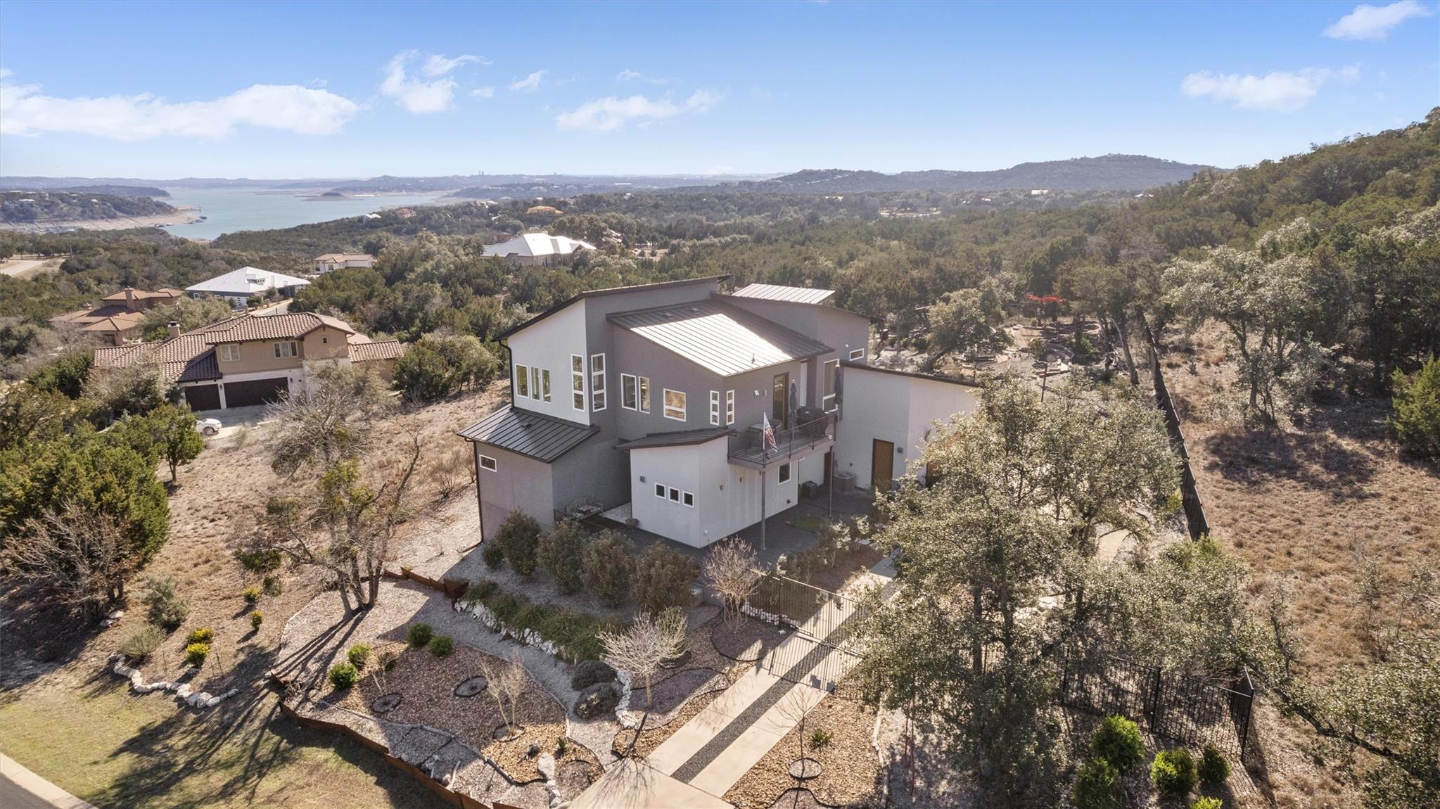 8600 Kelly Cv N, Jonestown, TX 78645