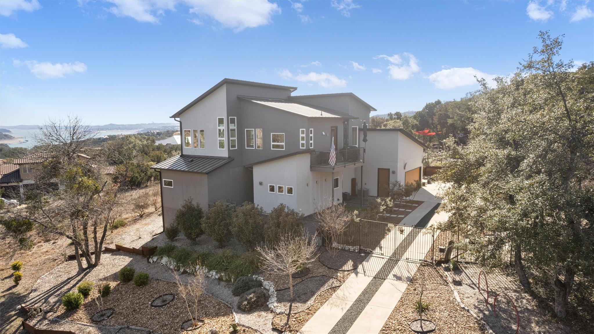 8600 Kelly Cv N, Jonestown, TX 78645