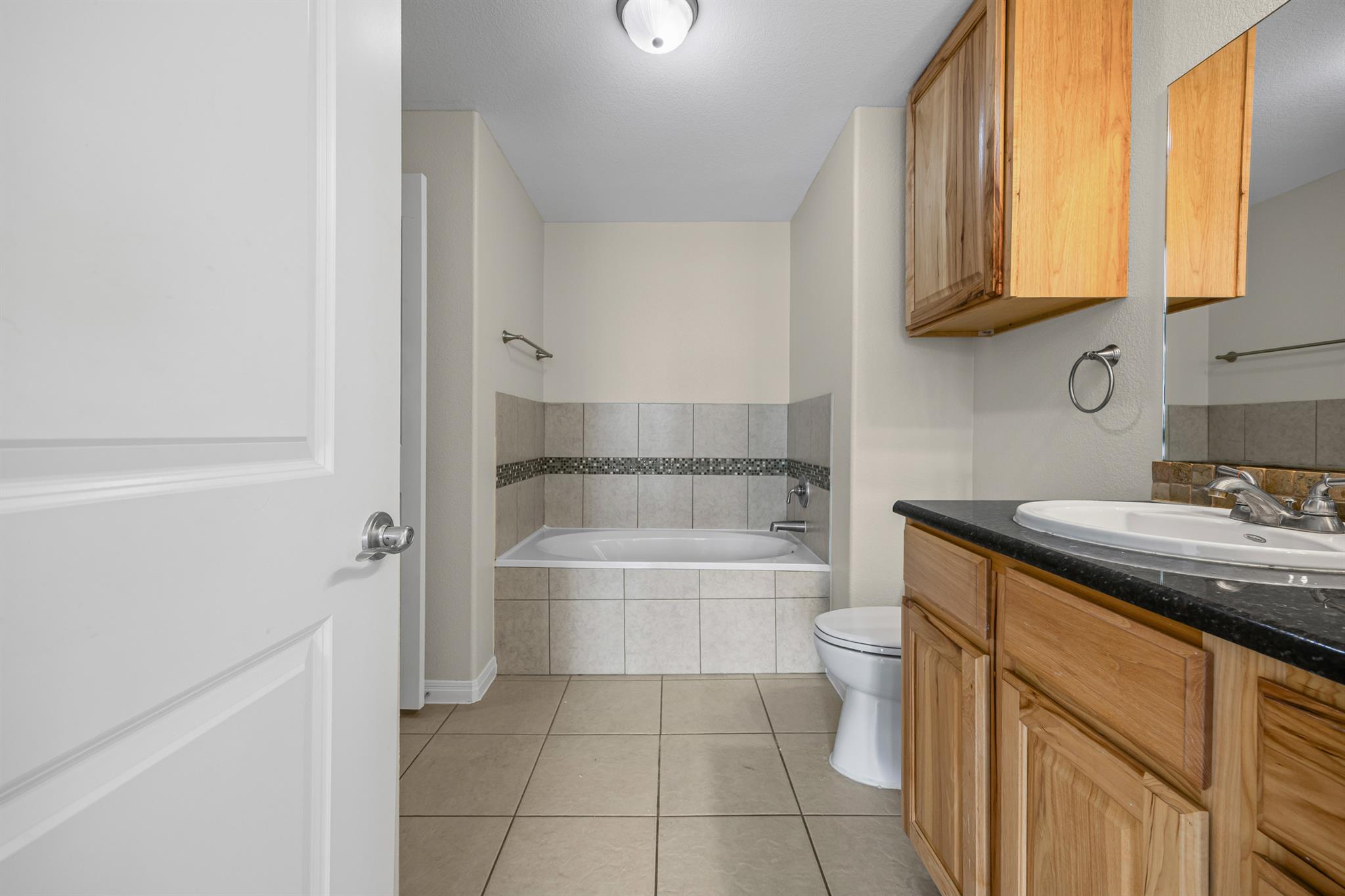 6810 Deatonhill Dr # 1100, Austin, TX 78745