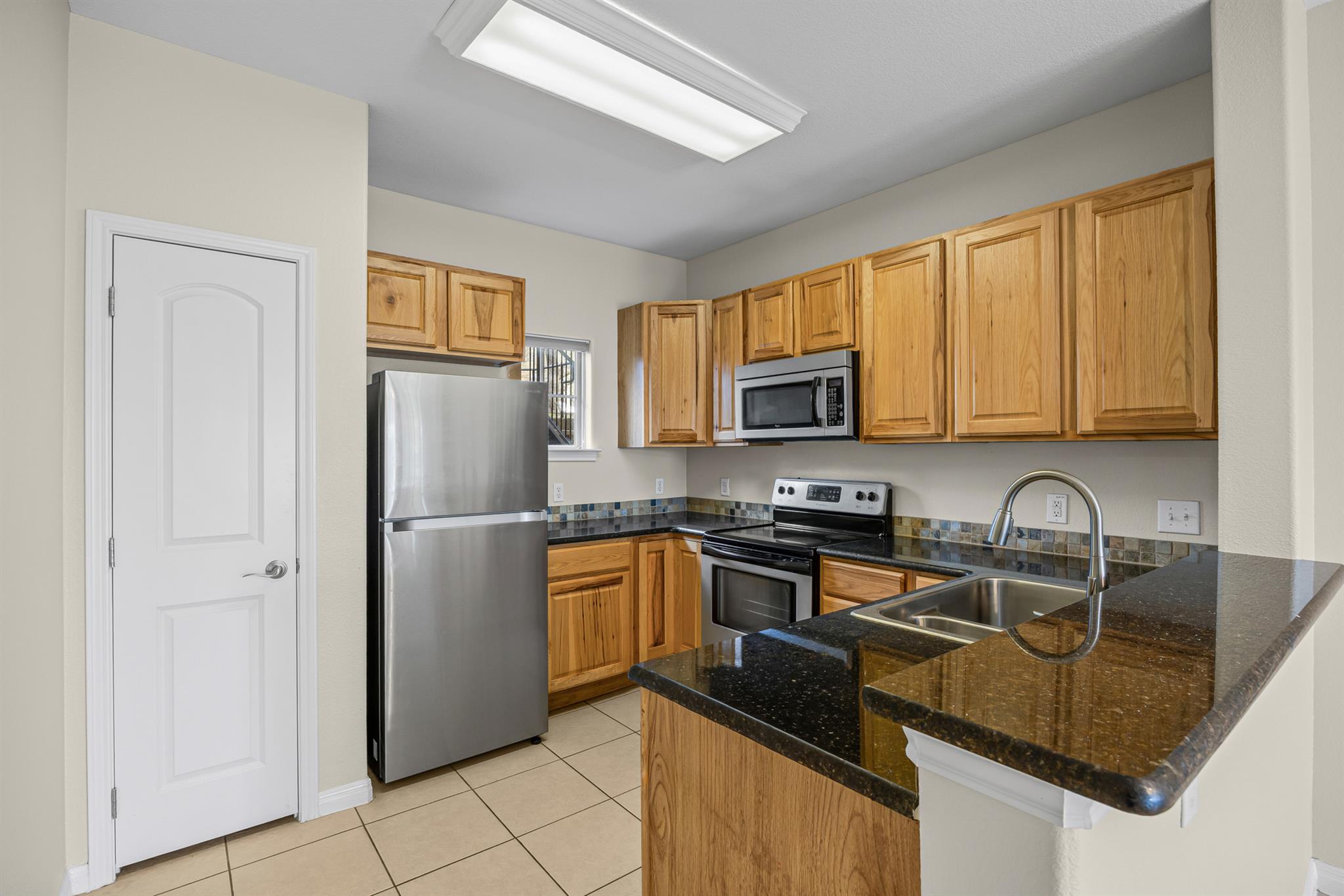 6810 Deatonhill Dr # 1100, Austin, TX 78745