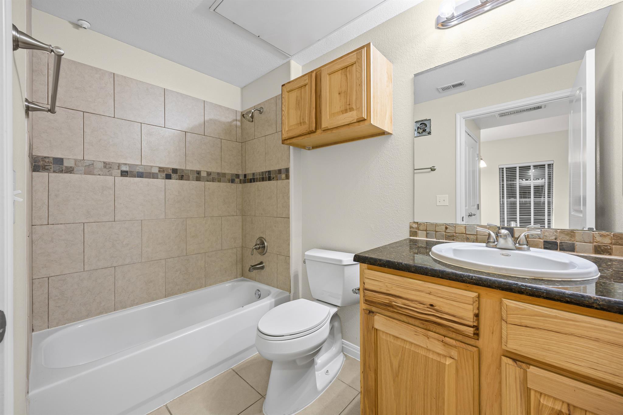 6810 Deatonhill Dr # 1100, Austin, TX 78745