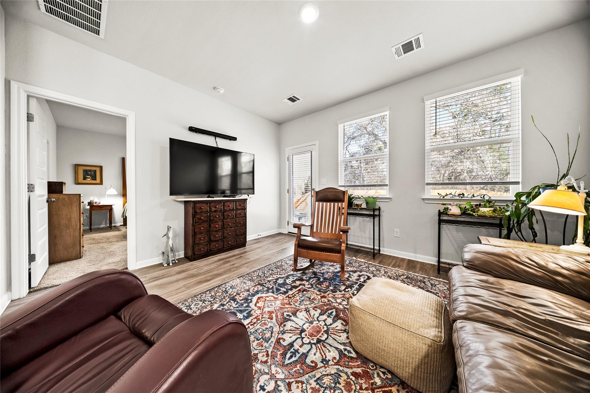 174 Bendecido Loop, Elgin, TX 78621