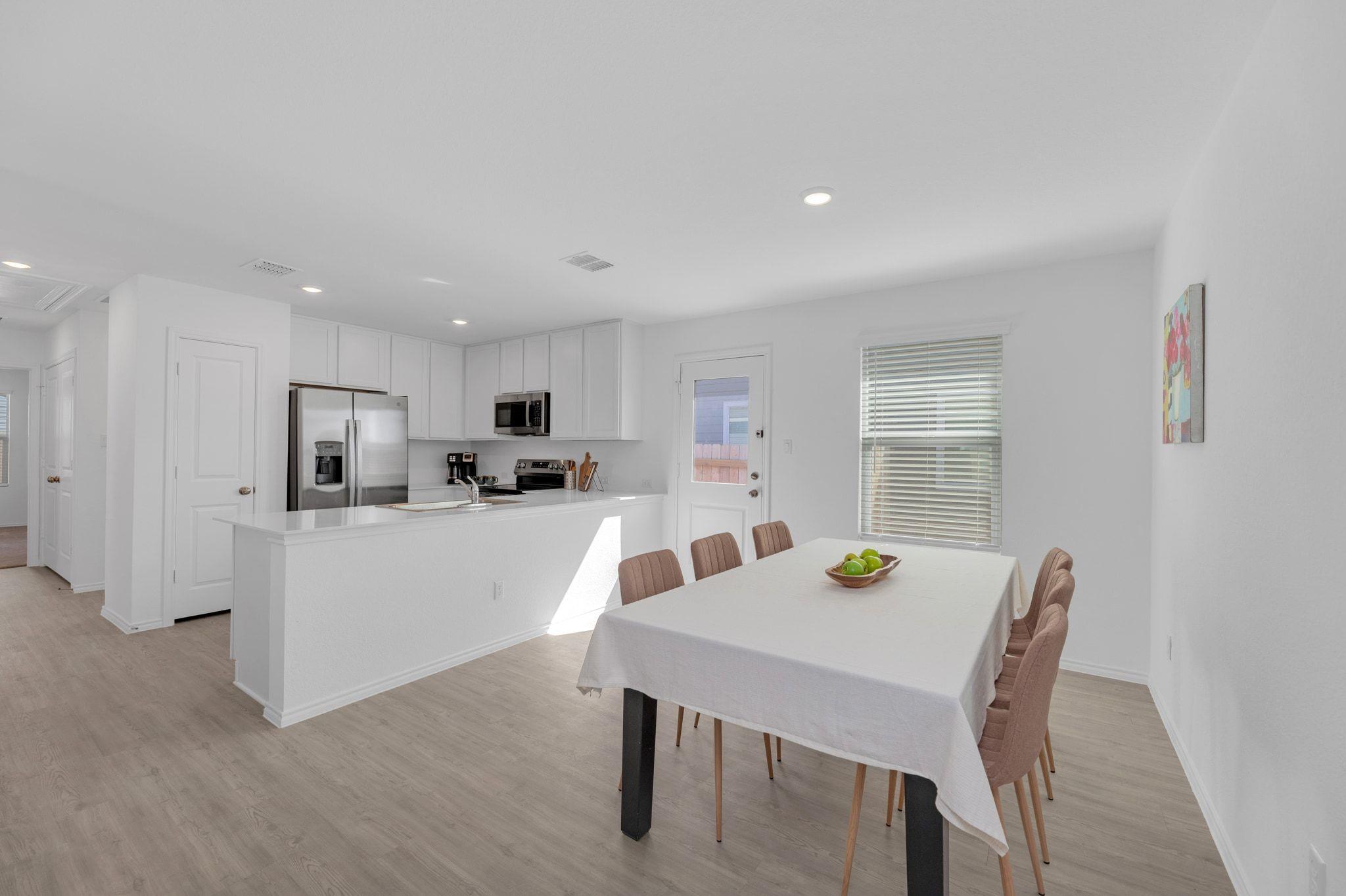 353 Marty Allen Loop, Jarrell, TX 76537