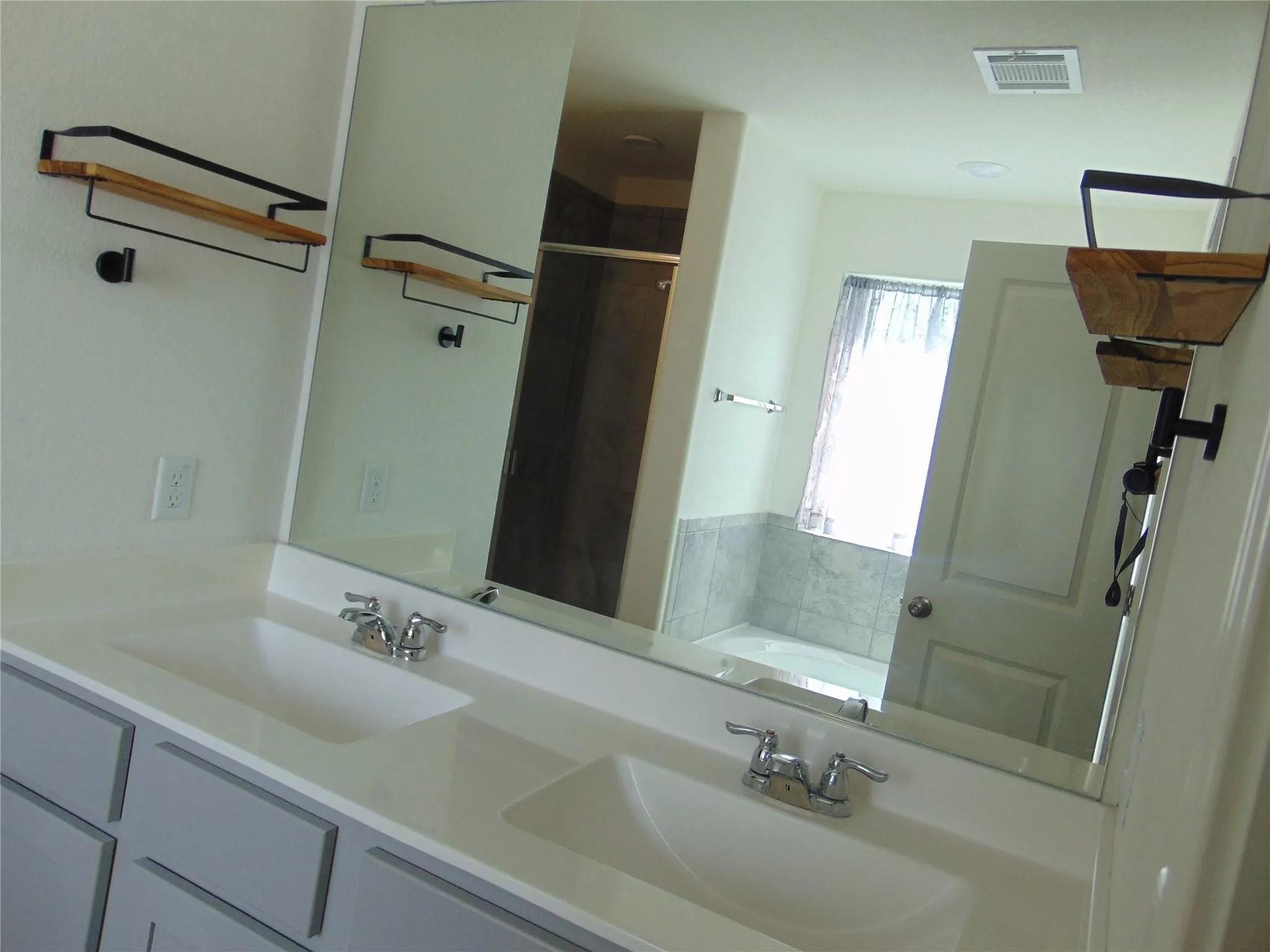 181 Crystal River. Rd, Kyle, TX 78640