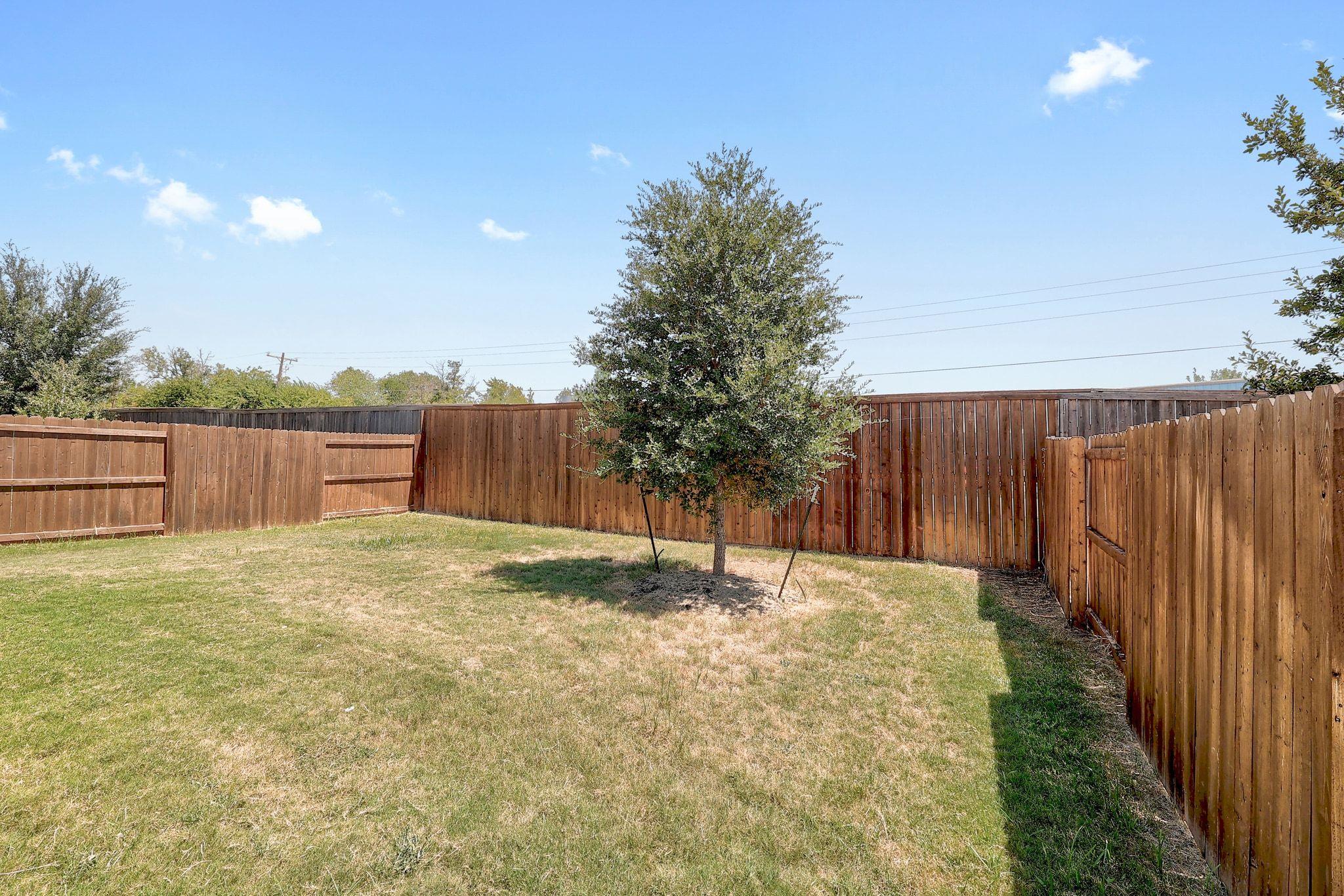 6111 Dumfries Ln, Austin, TX 78744