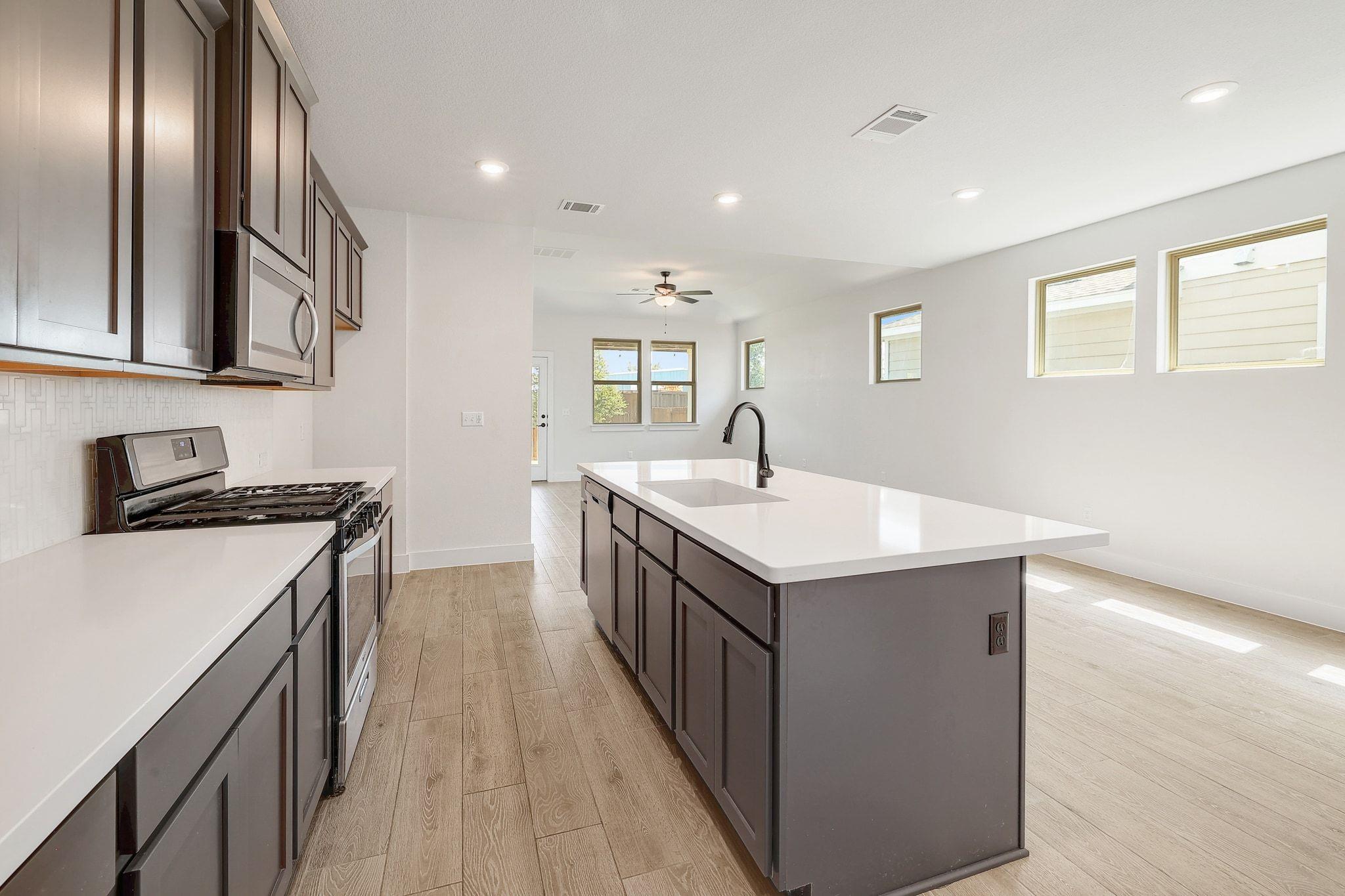 6111 Dumfries Ln, Austin, TX 78744