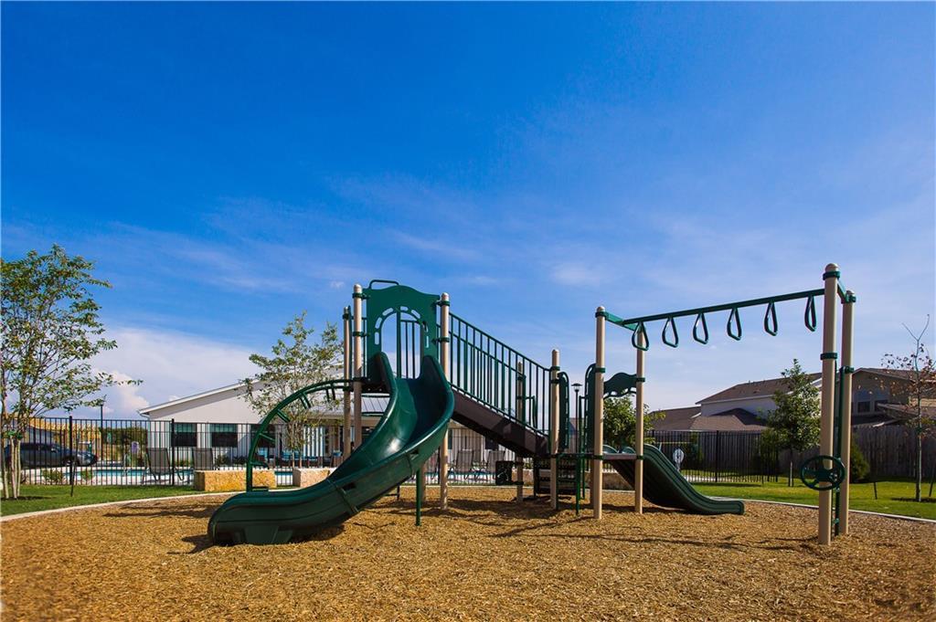 6111 Dumfries Ln, Austin, TX 78744