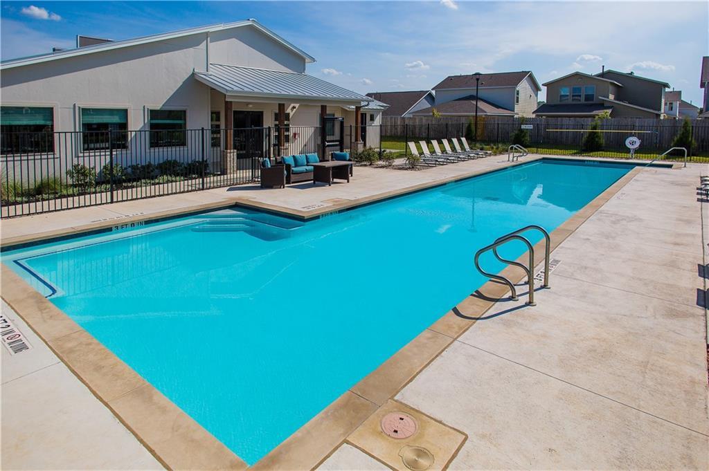 6111 Dumfries Ln, Austin, TX 78744