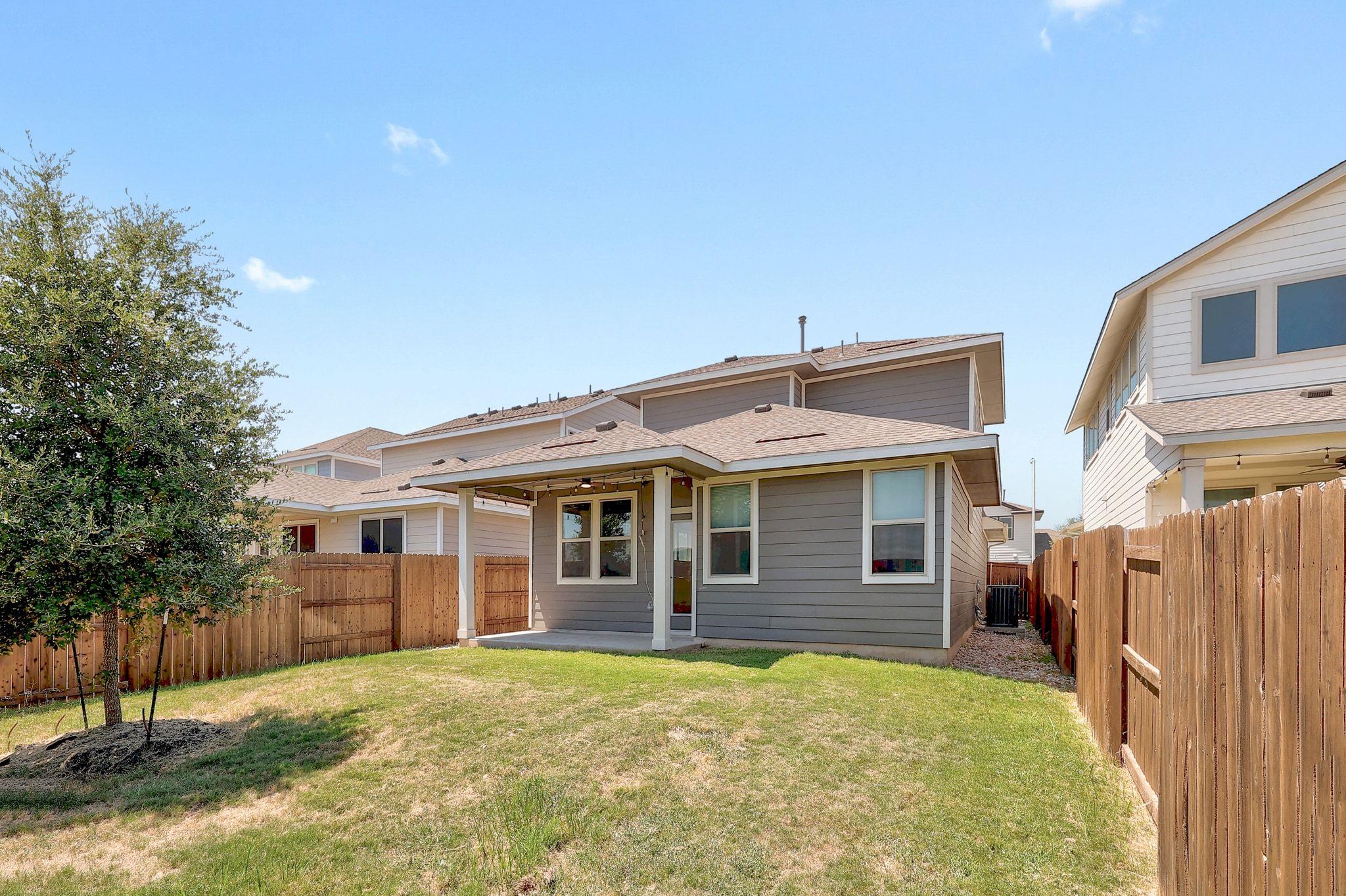 6111 Dumfries Ln, Austin, TX 78744