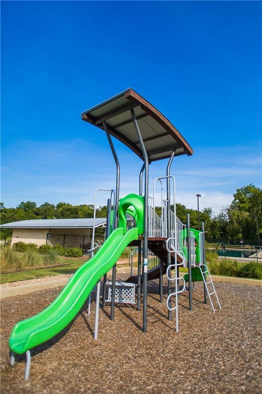 6111 Dumfries Ln, Austin, TX 78744