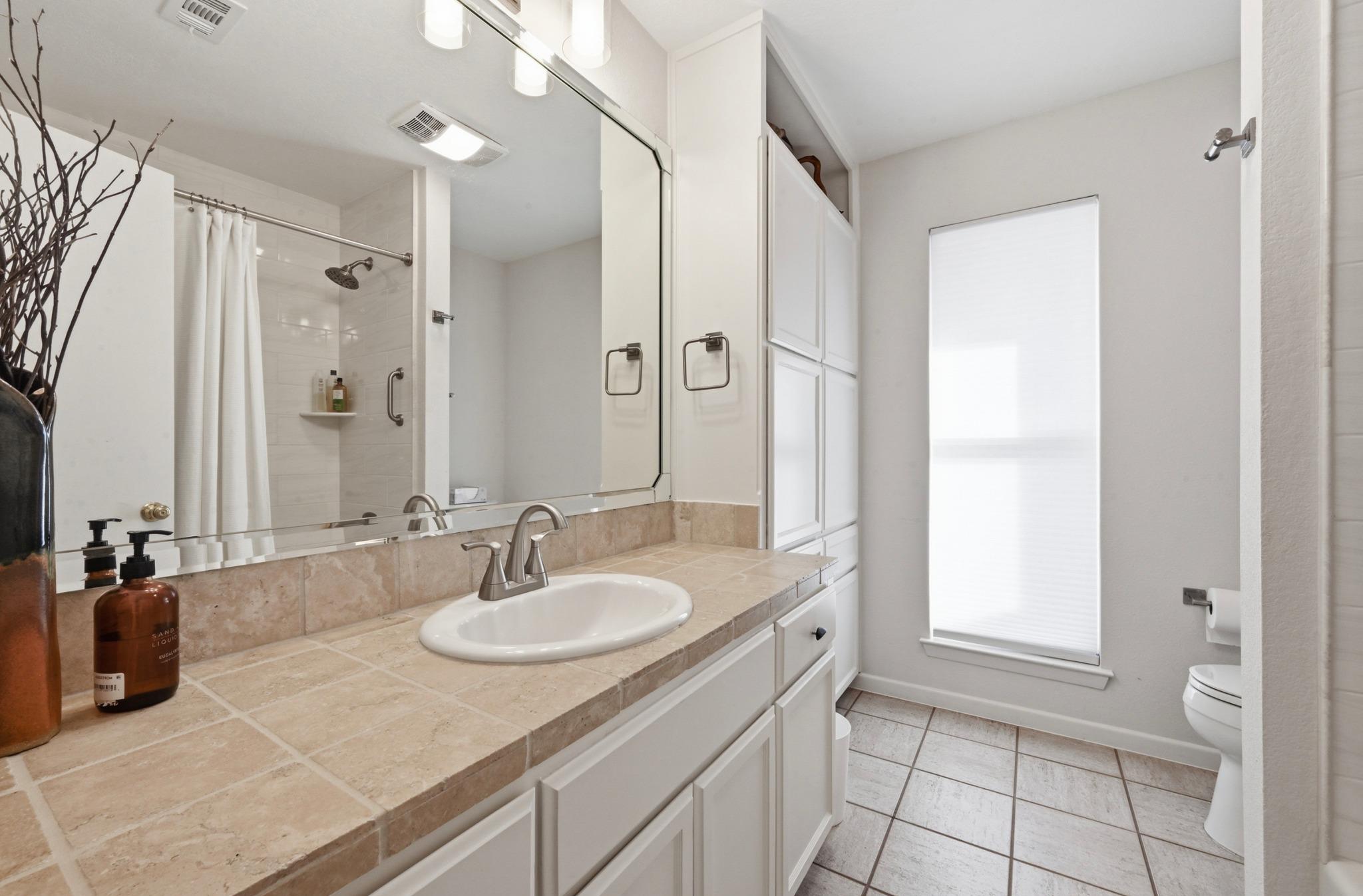 308 Nautilus Ave, Lakeway, TX 78738