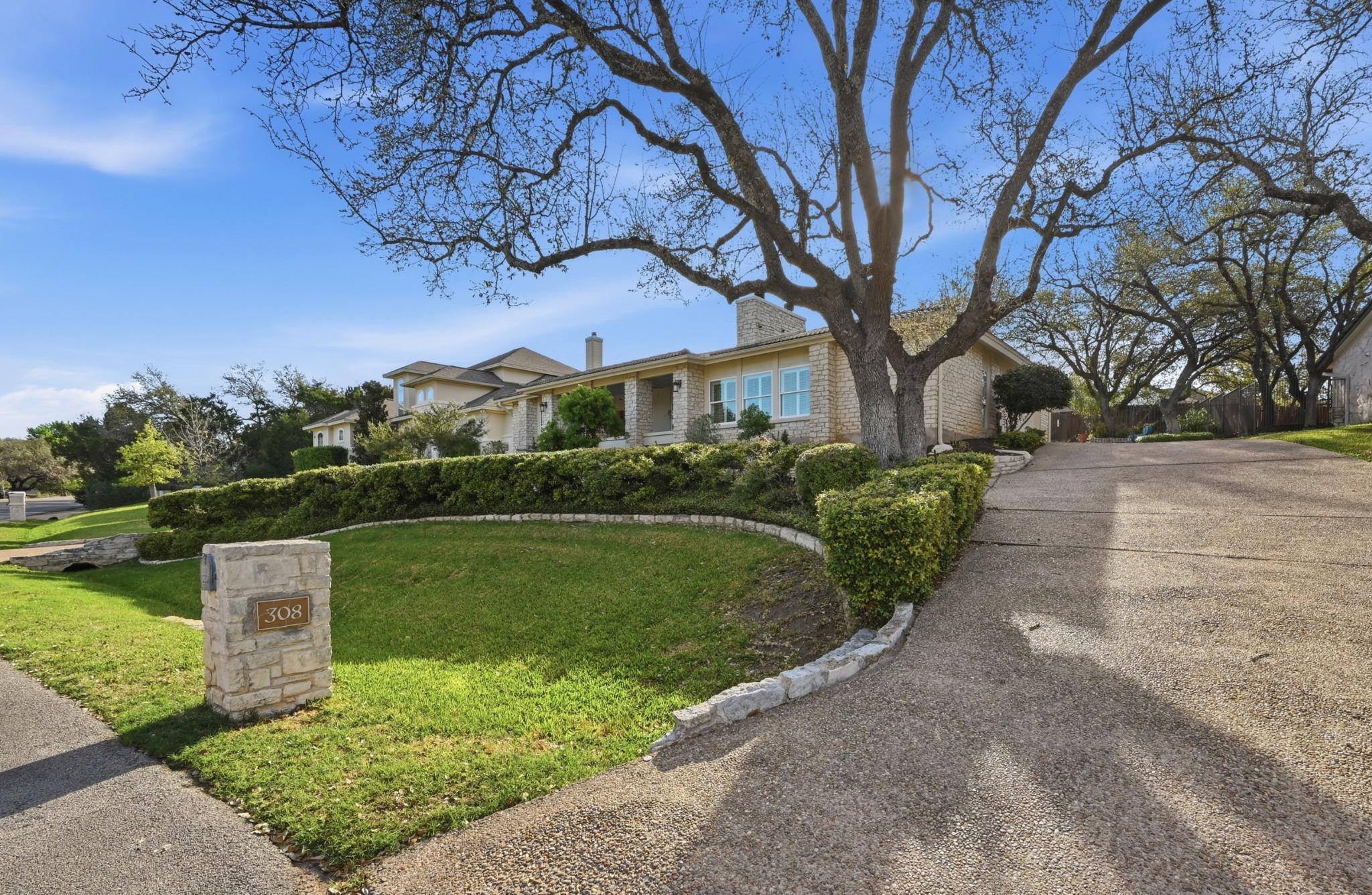 308 Nautilus Ave, Lakeway, TX 78738